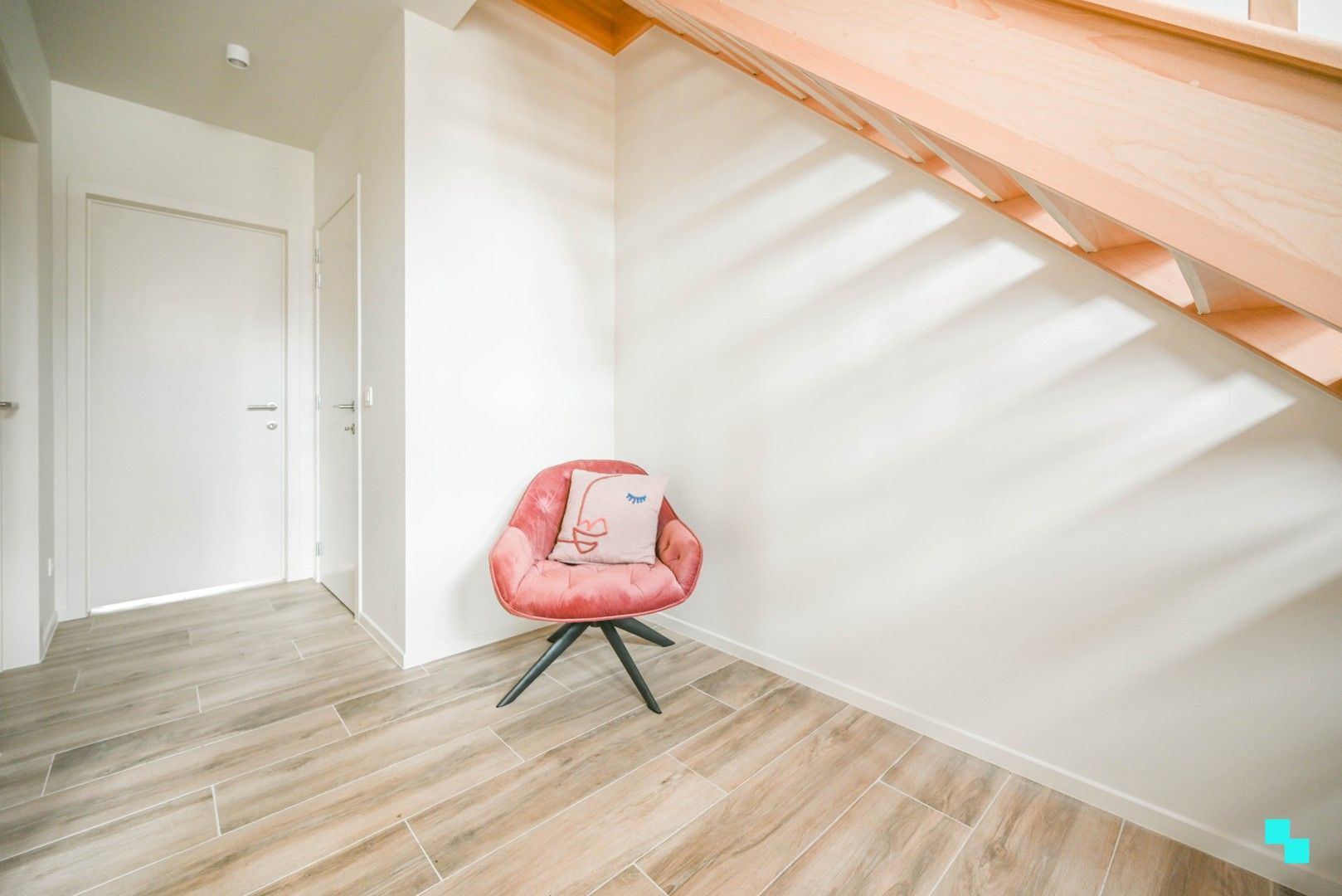 Ruime nieuwbouwwoning te Otegem foto 4