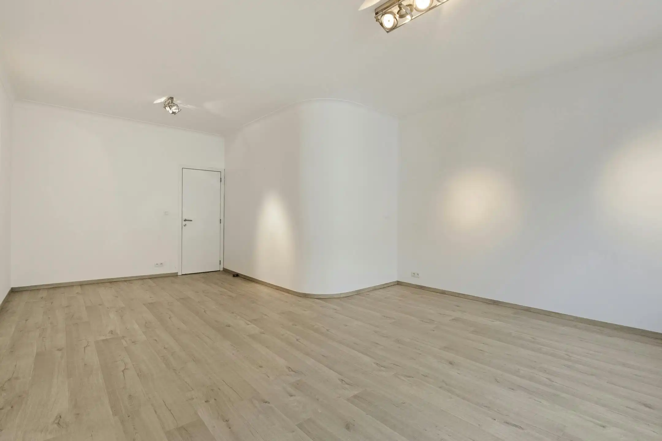 1 slpk appartement te koop in Antwerpen centrum foto 10