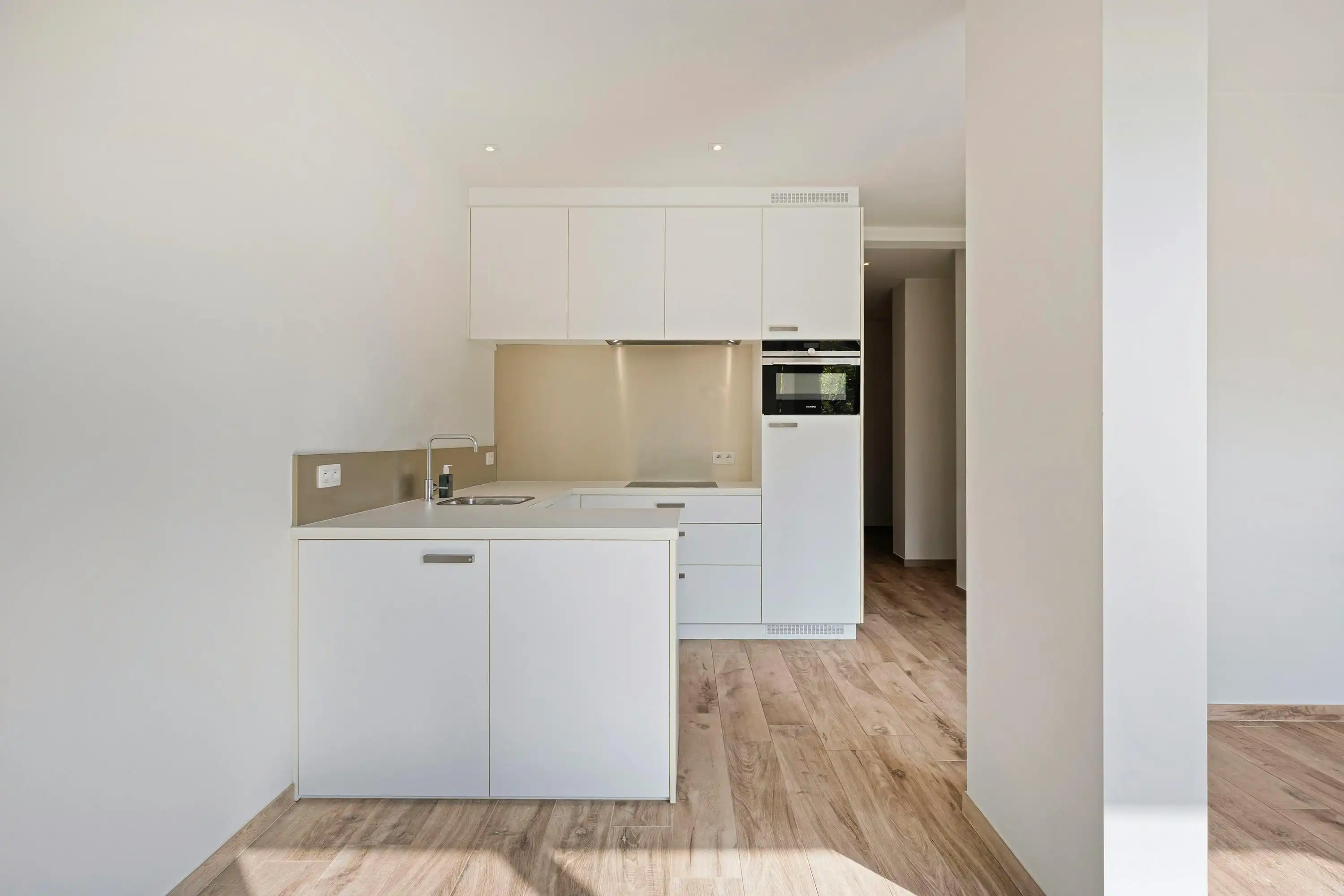 Appartement met twee slaapkamers en terras in Antwerpen te koop  foto 4