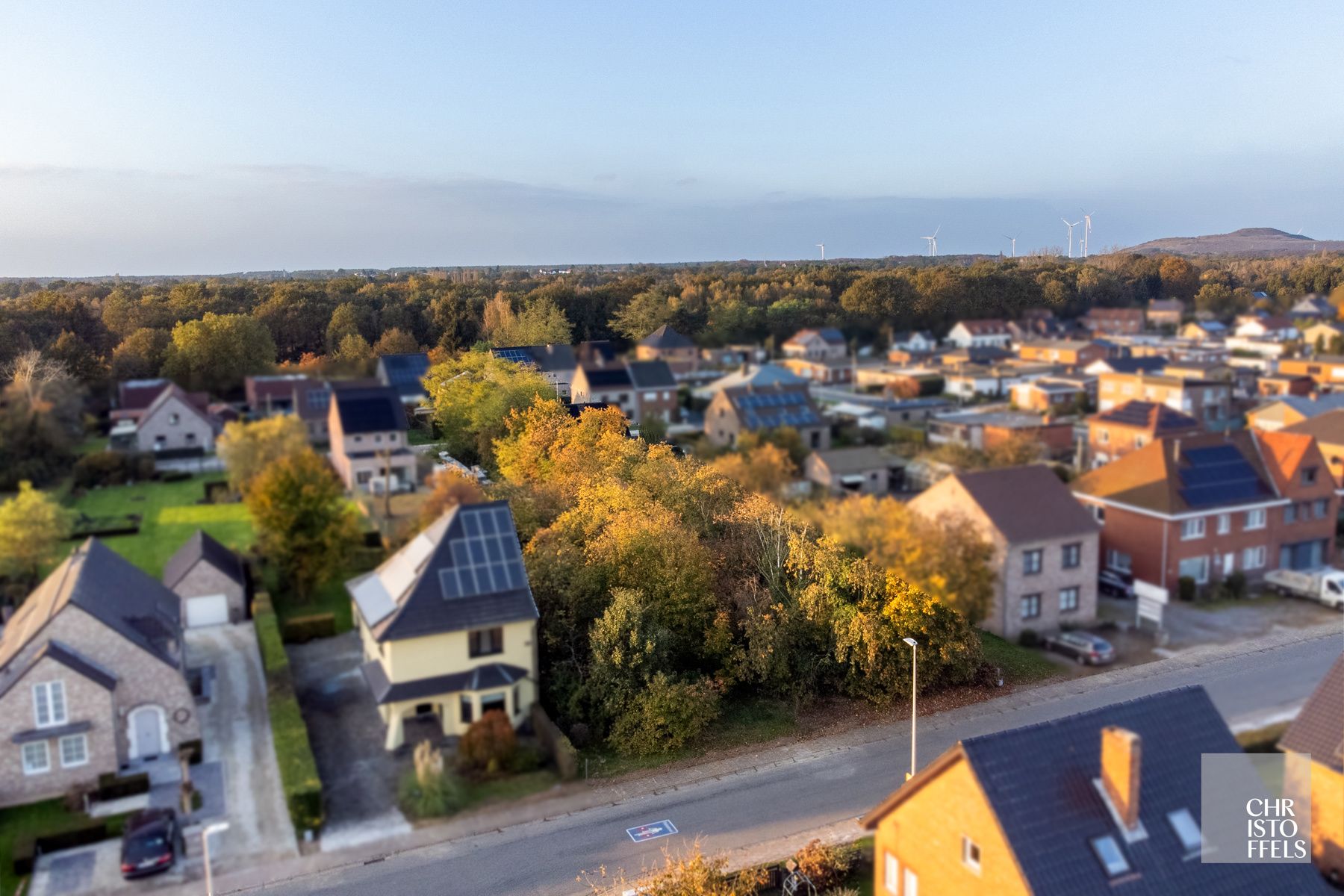 Perceel van 601m² voor gesloten bebouwing nabij natuurgebied De Maten! foto 2