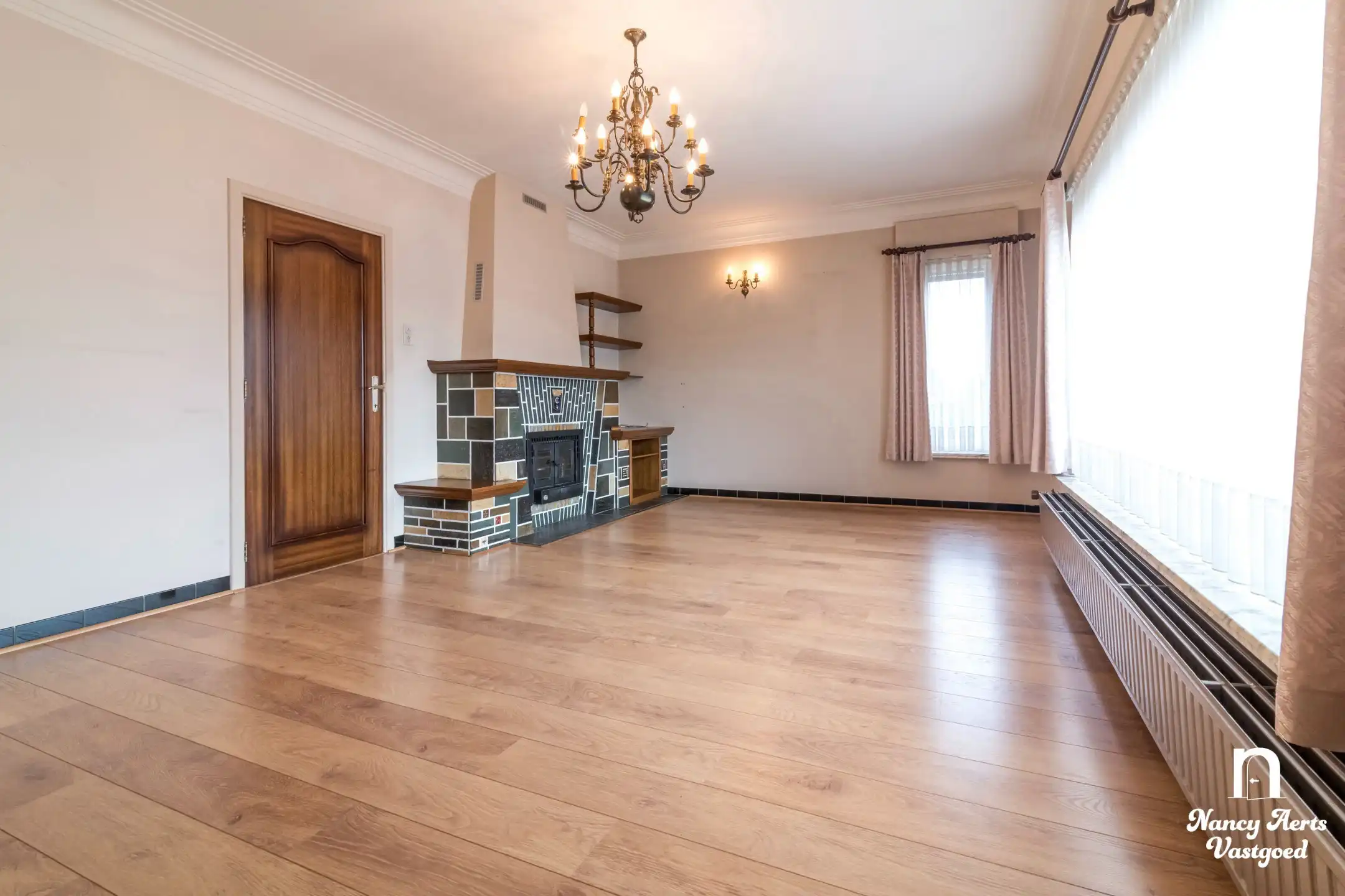 Karaktervolle woning met groene tuin in een rustige straat foto 9