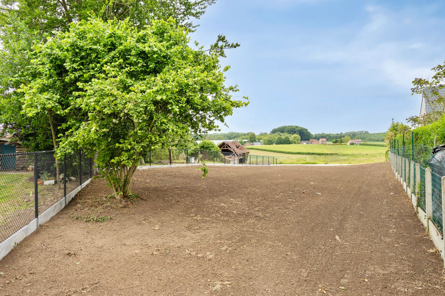 PRACHTIGE BOUWGROND VOOR EEN OPEN BEBOUWING MET VERZICHT foto 12