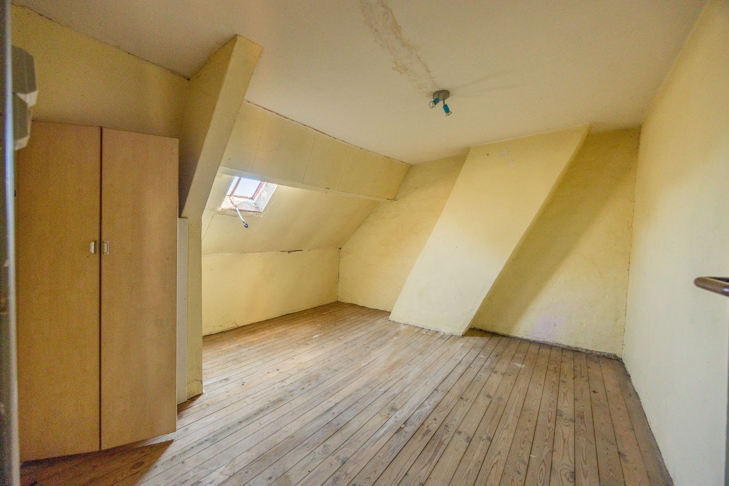 TE RENOVEREN WONING OP 228M² foto 11