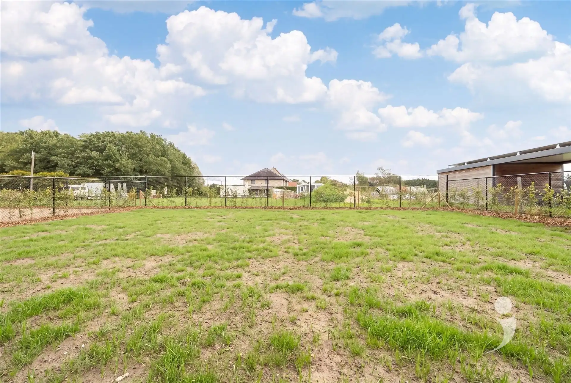 Nieuwbouwwoning met 4 slaapkamers en twee badkamers! foto 28