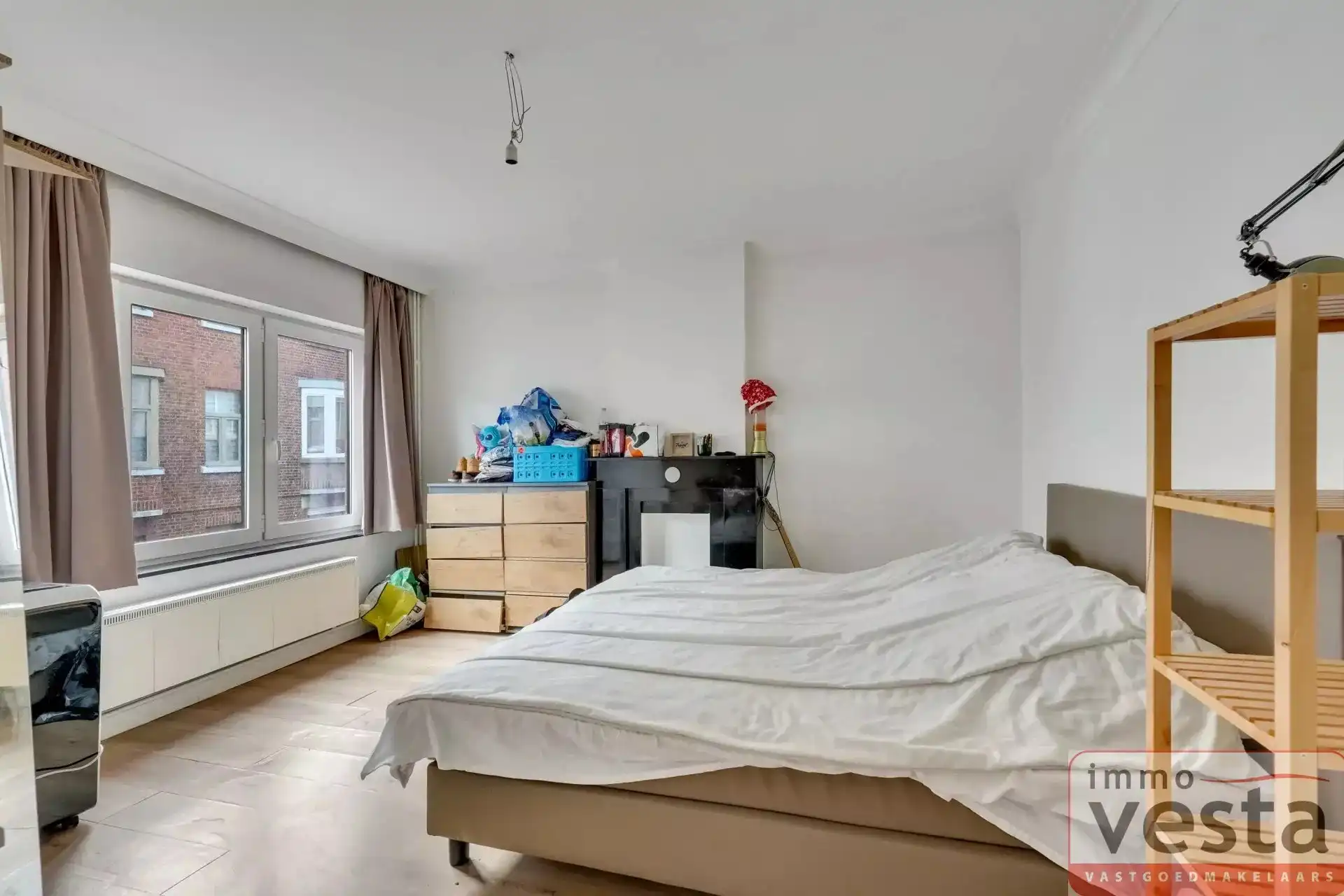 Degelijke eengezinswoning nabij centrum foto 14