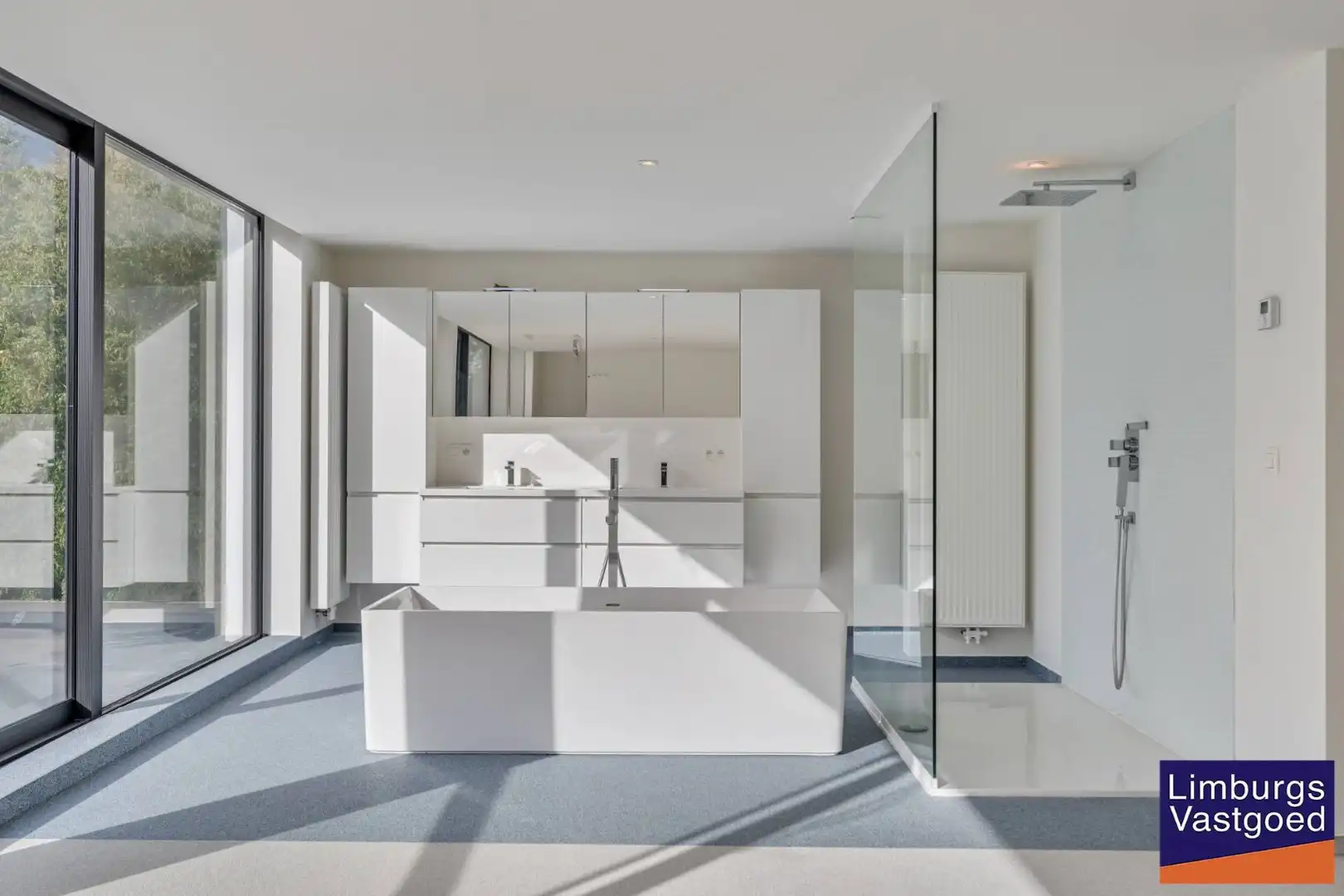Exclusieve woning met praktijkruimte en zicht op weilanden foto 25