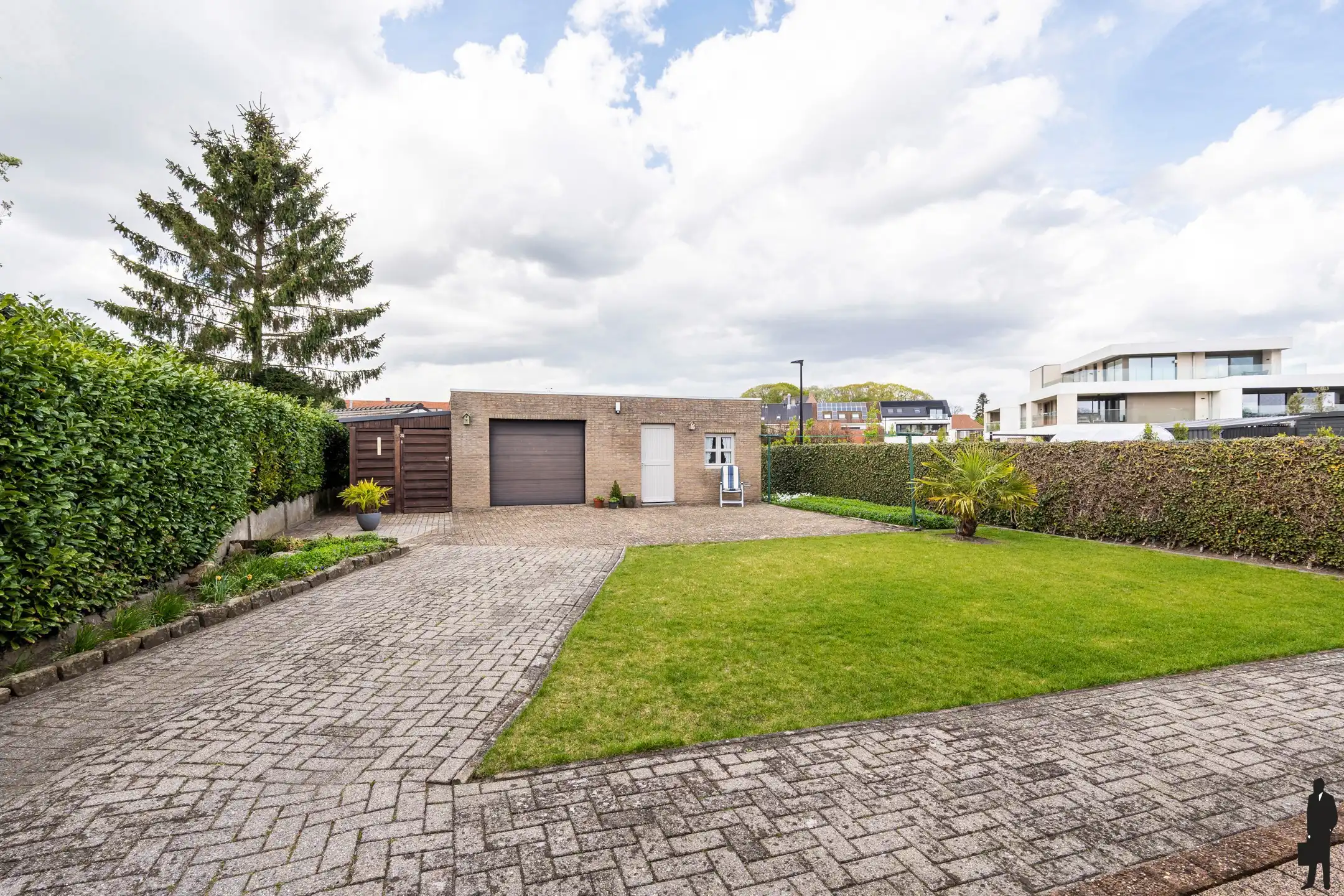 Woning met garage op 615m² grond in centrum Poppel. foto 14