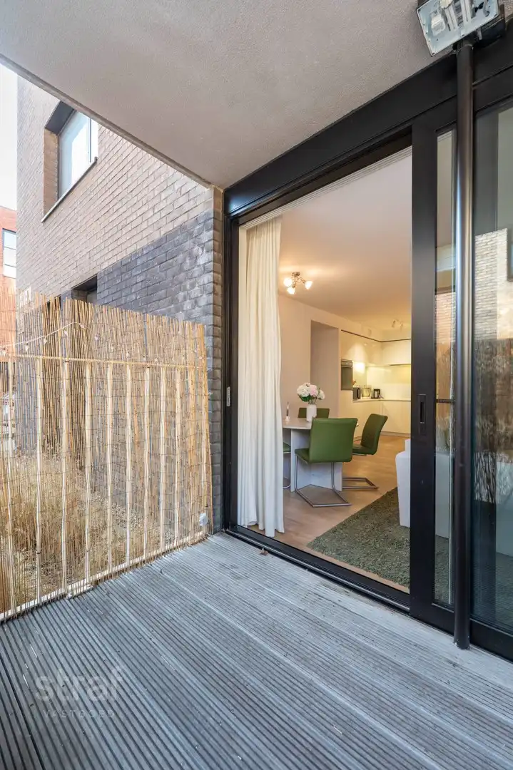 Twee slaapkamers, autostaanplaats, Galgenweel én hartje Antwerpen op één plek foto 5