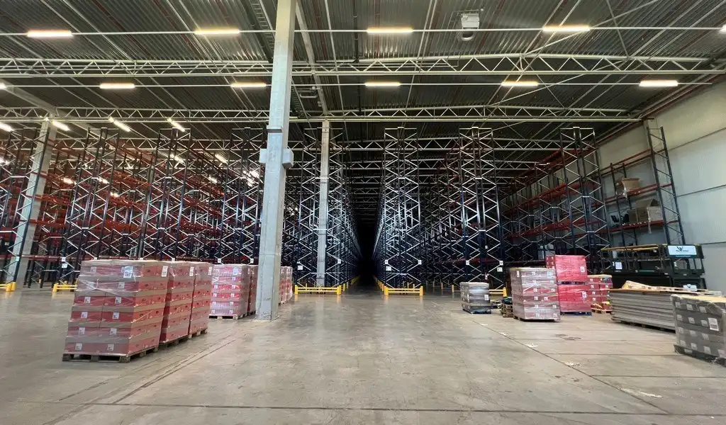 Opslagruimte te huur in industriezone Kluizendok II te Evergem foto 4