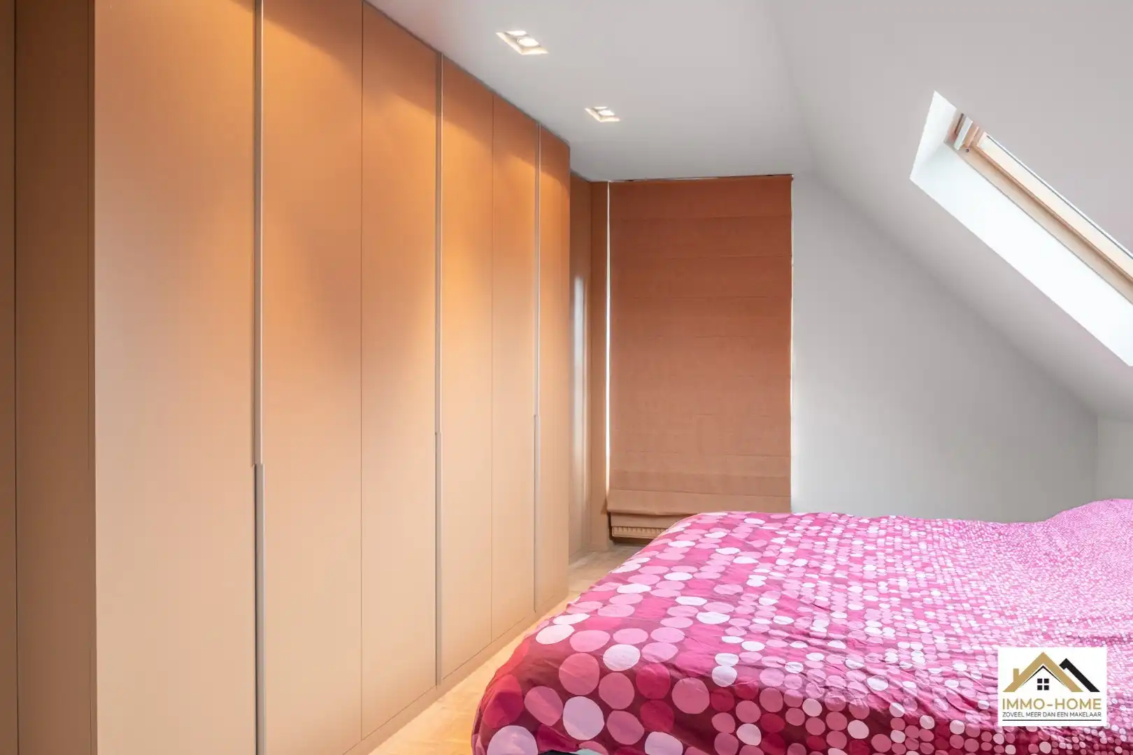 Gerenoveerde ruime gezinswoning met tuin en dubbele garage! foto 20