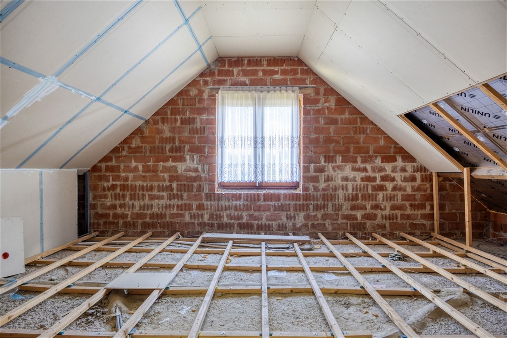 TE KOOP: Vrijstaande woning te Heusden-Zolder! foto 15