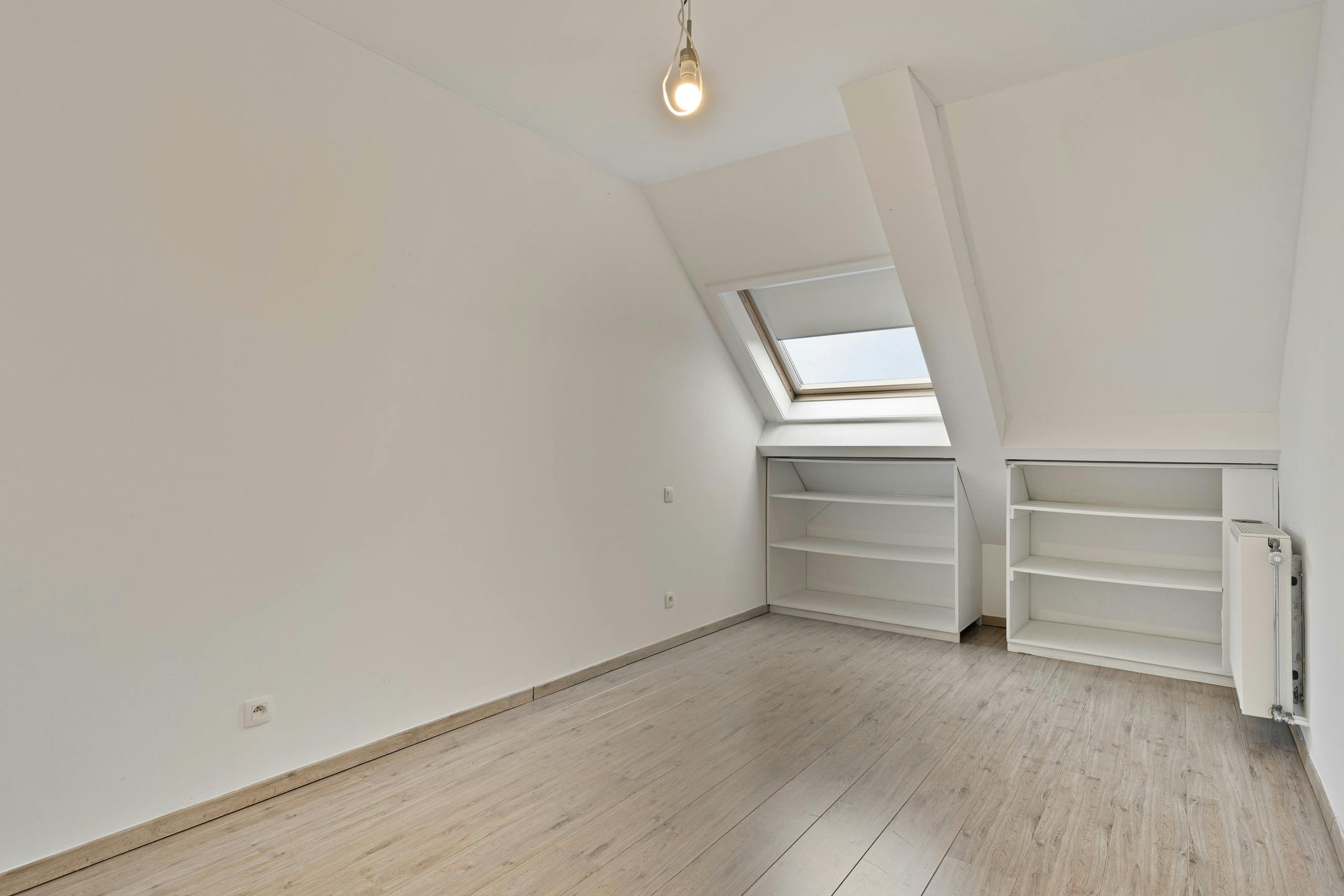 Ruim 3 slaapkamer appartement te Sint-Amands, Heikant 16 foto 7