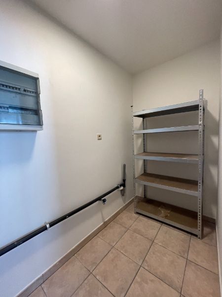 Instapklaar ruim appartement met 2 slaapkamers foto 6