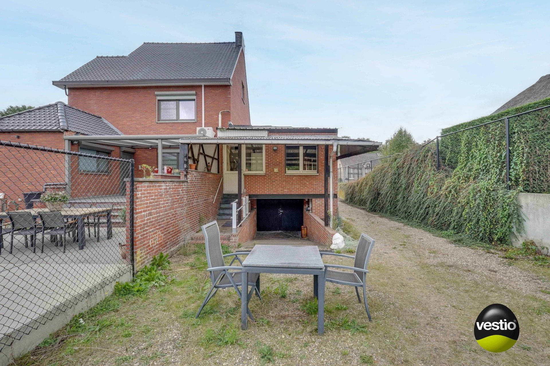 GELIJKVLOERSE WONING OP 10,61 ARE foto 21