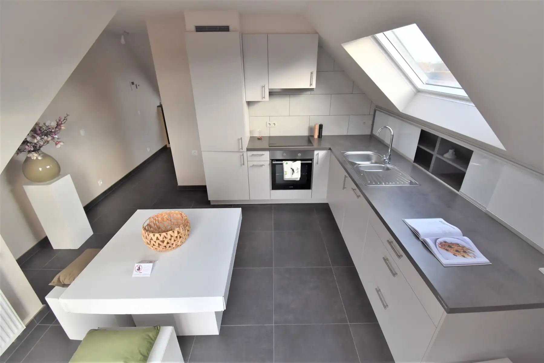 1 slaapkamer dakappartement met garage foto 11