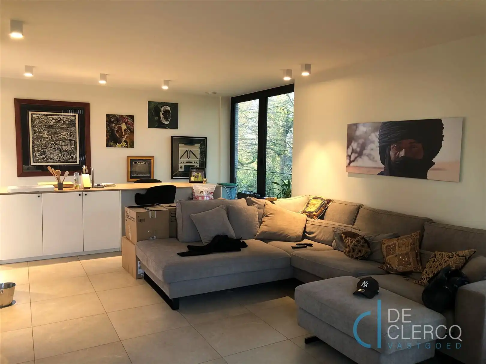 Luxueus duplex-appartement te huur in centrum Lochristi! foto 6