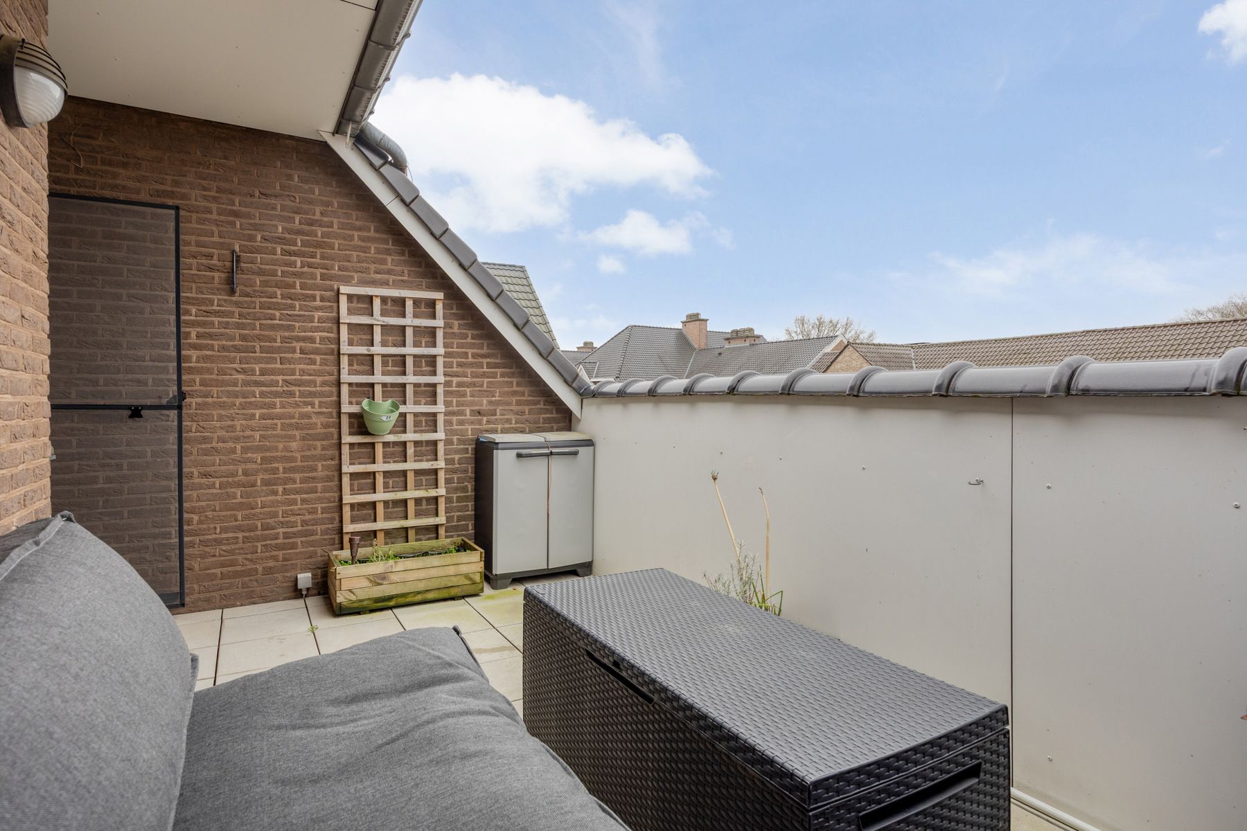 RUIM, INSTAPKLAAR DUPLEXAPPARTEMENT (MOGELIJKE OPBRENGSTEIGENDOM) MET 2 SLAAPKAMERS, TERRAS, KELDERBERGING EN AUTOSTAANPLAATS IN HET CENTRUM VAN ZUTENDAAL ! foto 15