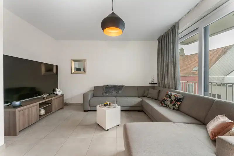 Nabij centrum Roeselare : recent  2 slaapkamers en twee terrassen in de Residentie El Palmar. Totale oppervlakte 138,43 m². foto 5