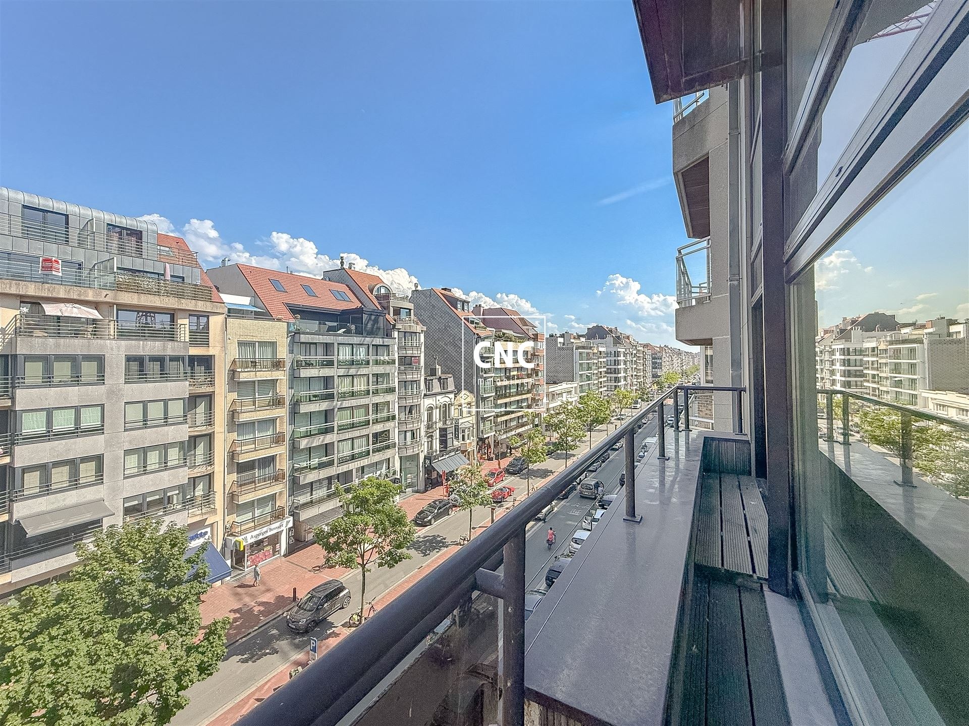Ongemeubeld duplex met 2 slaapkamers in centrum Knokke-Heist foto 6