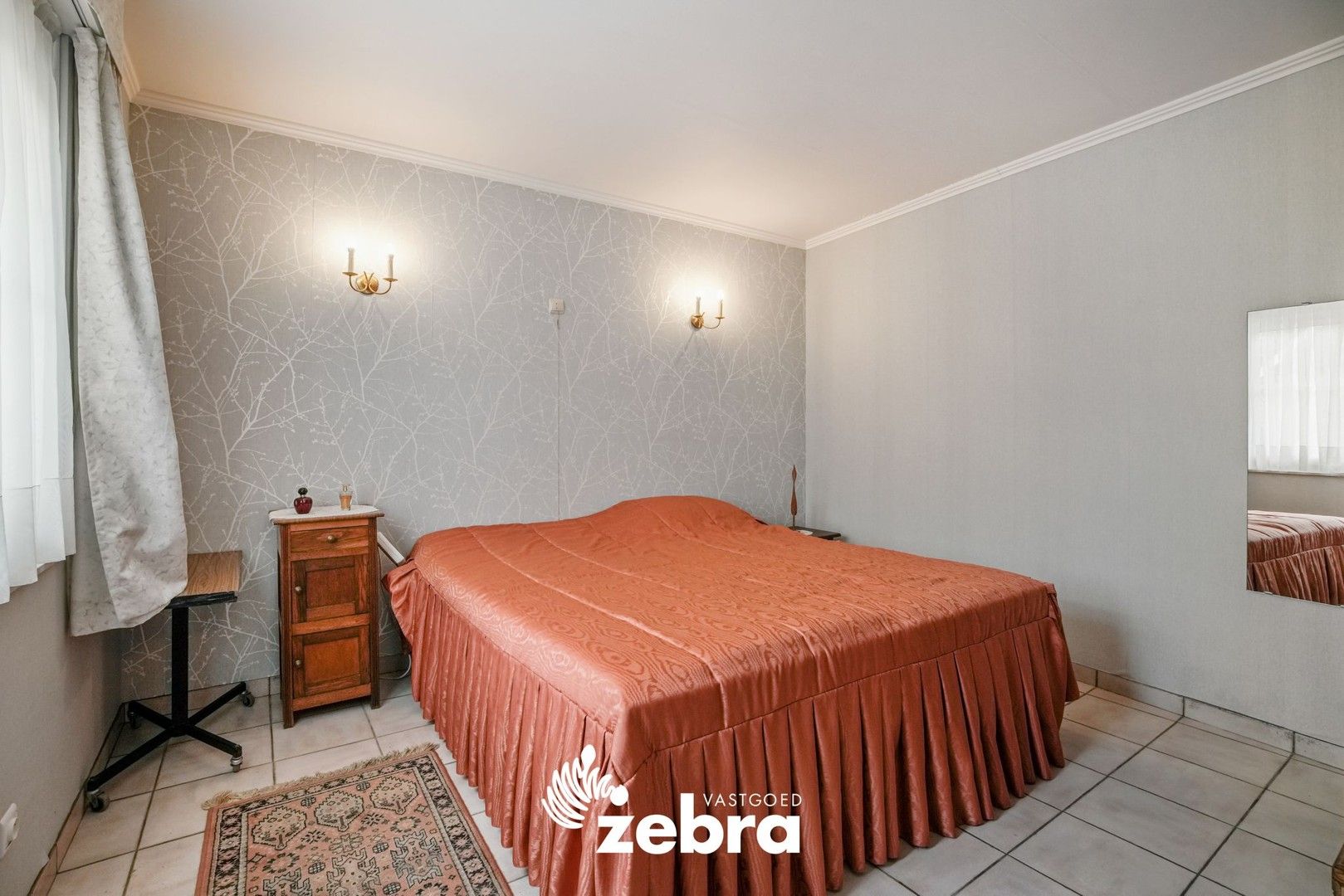 Ruime gezinswoning met 4 slaapkamers, tuin en garage in hartje Tielt foto 9