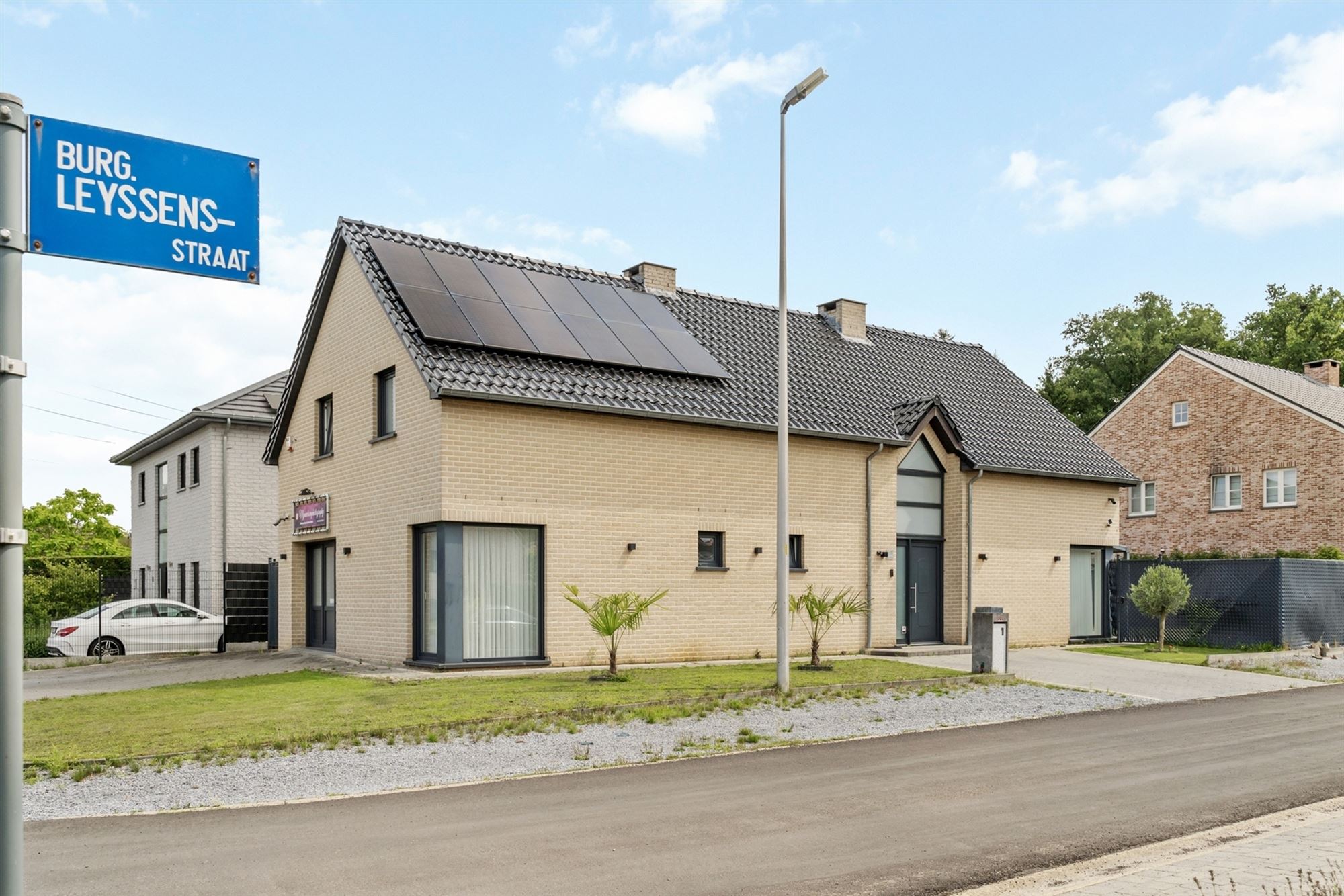 ()=>{if(producerUpdateValueVersion(node),producerAccessed(node),node.value===ERRORED)throw node.error;return node.value} Burgemeester Leyssensstraat 1 - 3580 BERINGEN