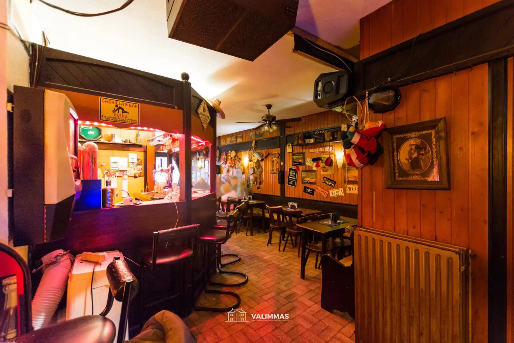 Opbrengsteigendom met handelsgelijkvloers en 2 appartementen foto 3