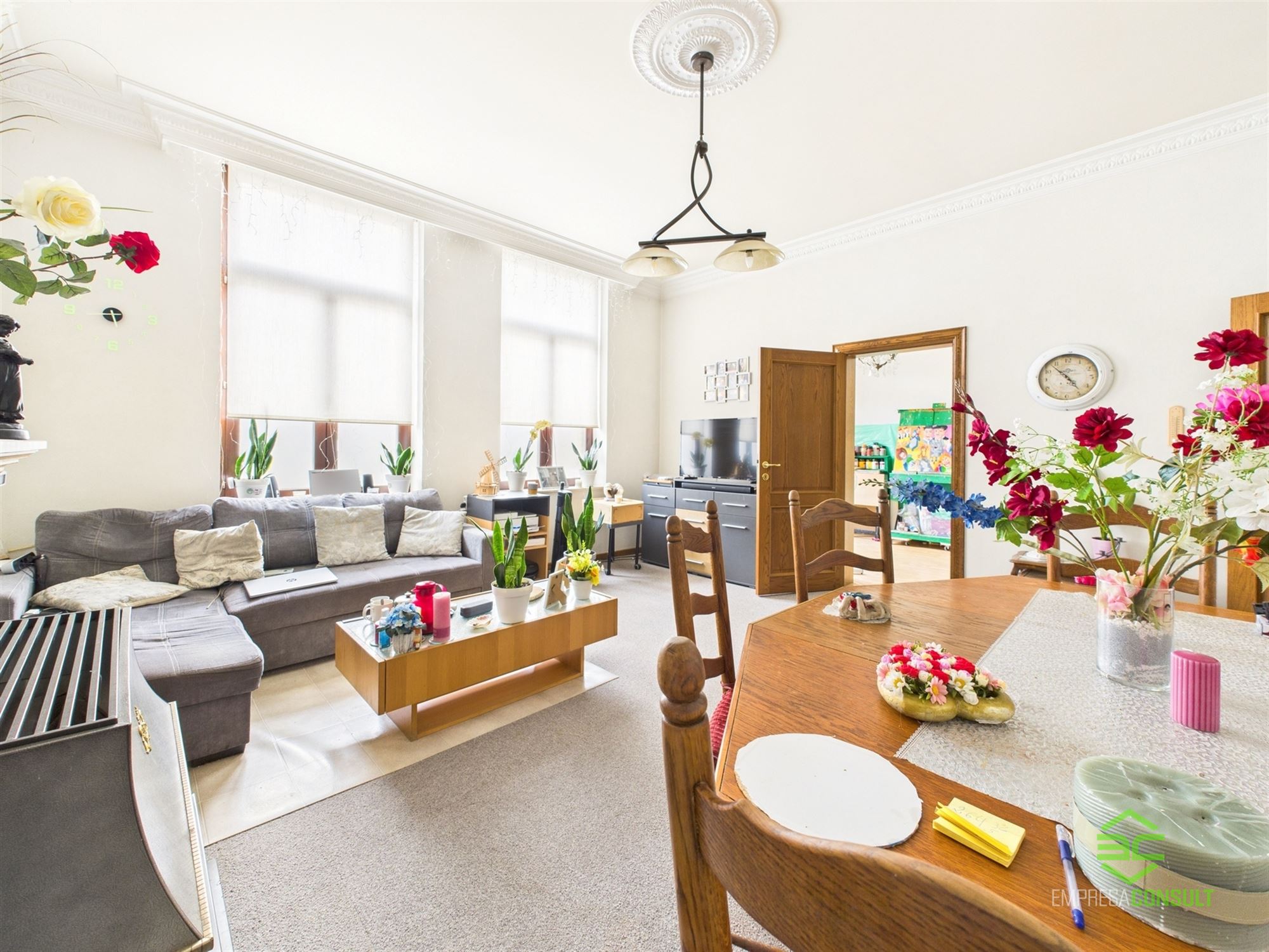 Ruime burgerwoning met groot achtergelegen magazijn! foto 14