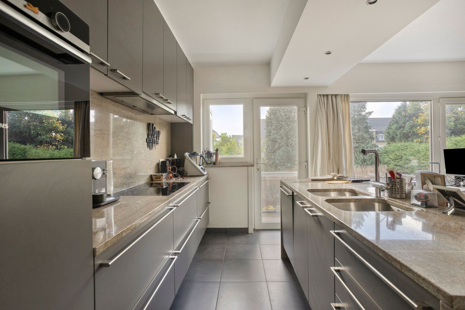 instapklaar gerenoveerd 2-kamerappartement op toplocatie foto 4