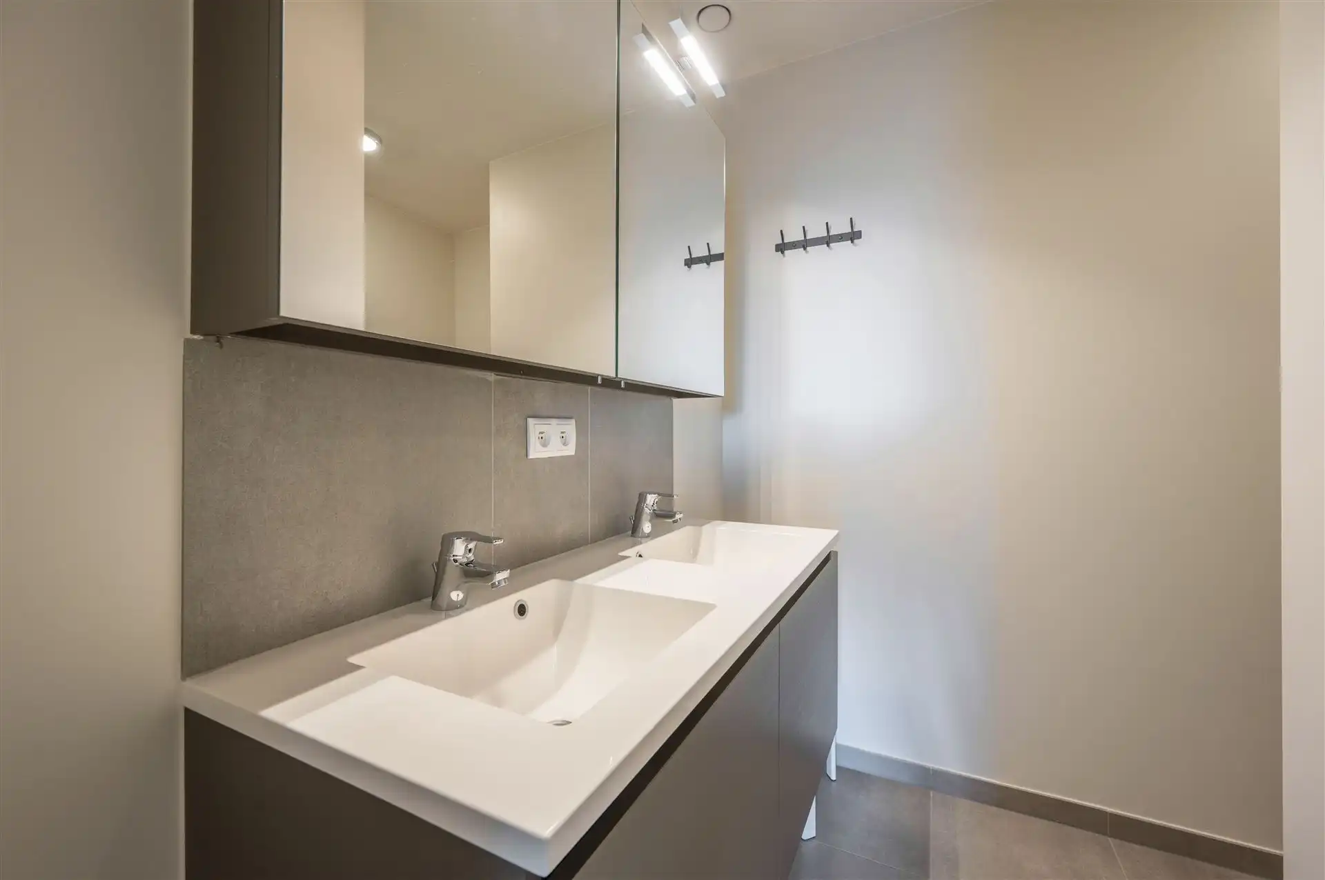 Prachtig duplex appartement nabij Zeedijk foto 30