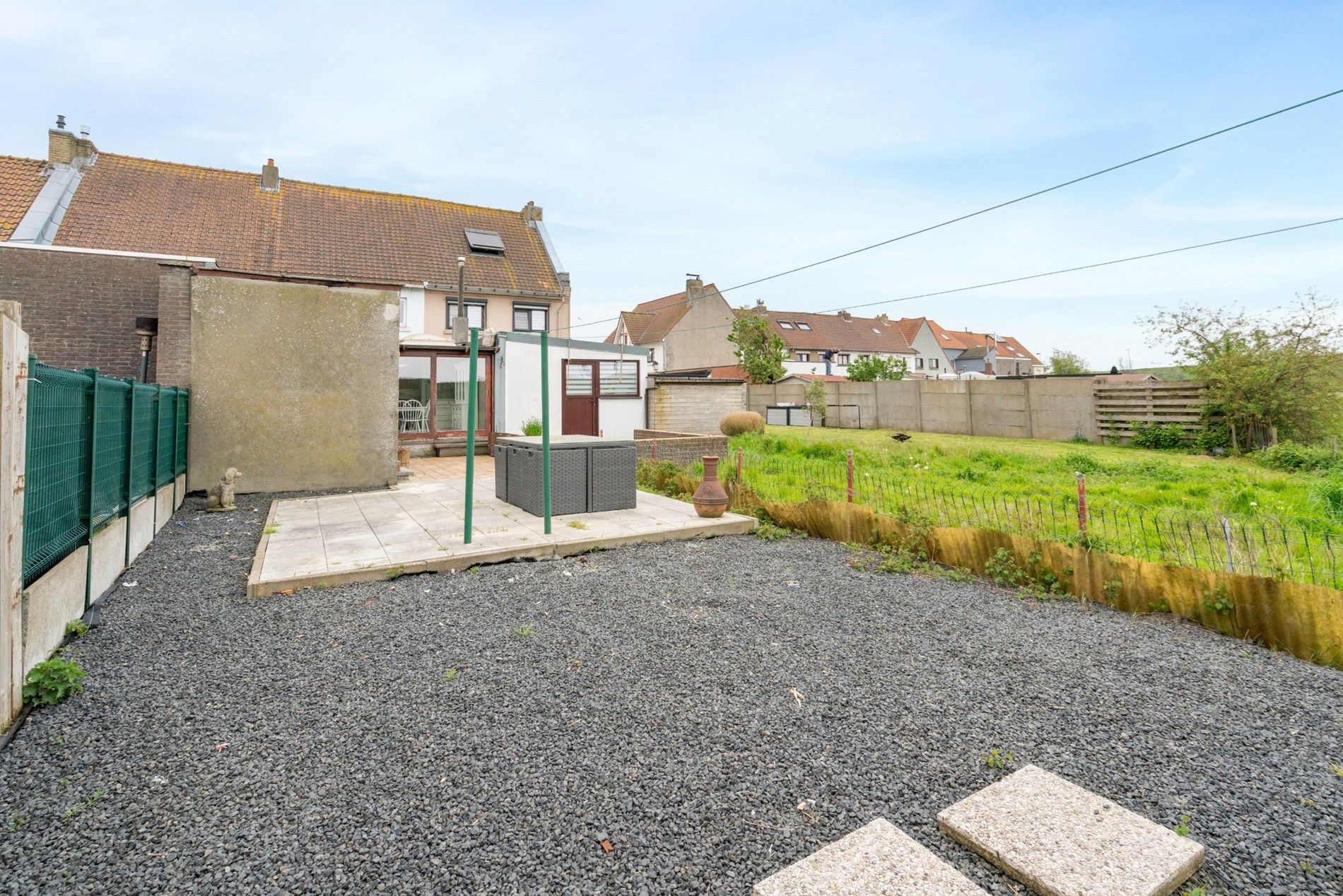 Grote gezinswoning met 4 kamers & tuin te Lissewege foto 11