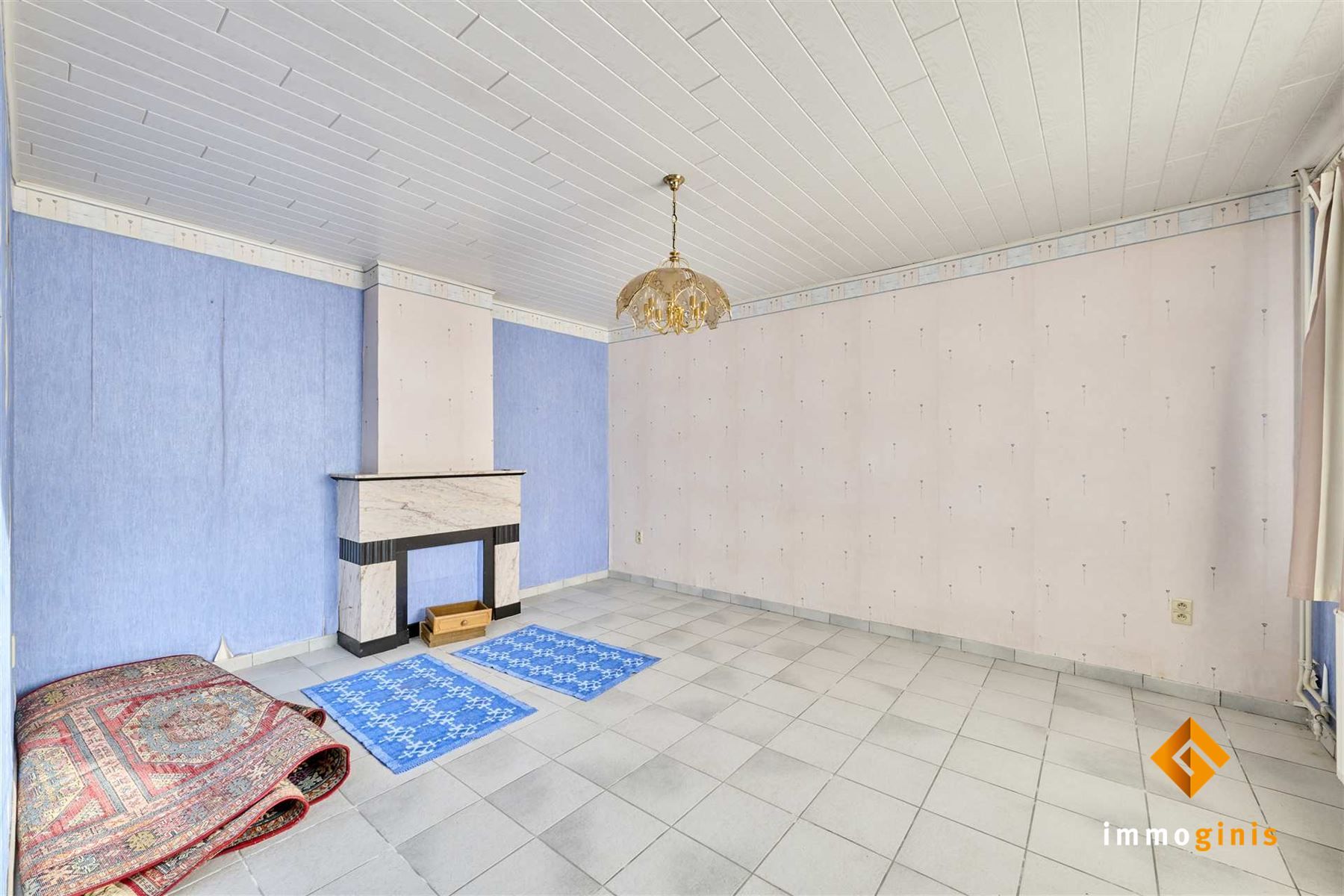 Zéér ruime woning met 5 slaapkamers en 2 badkamers op een ruim perceel van 12a40ca. Uitbreiding op zolder mogelijk! foto 9