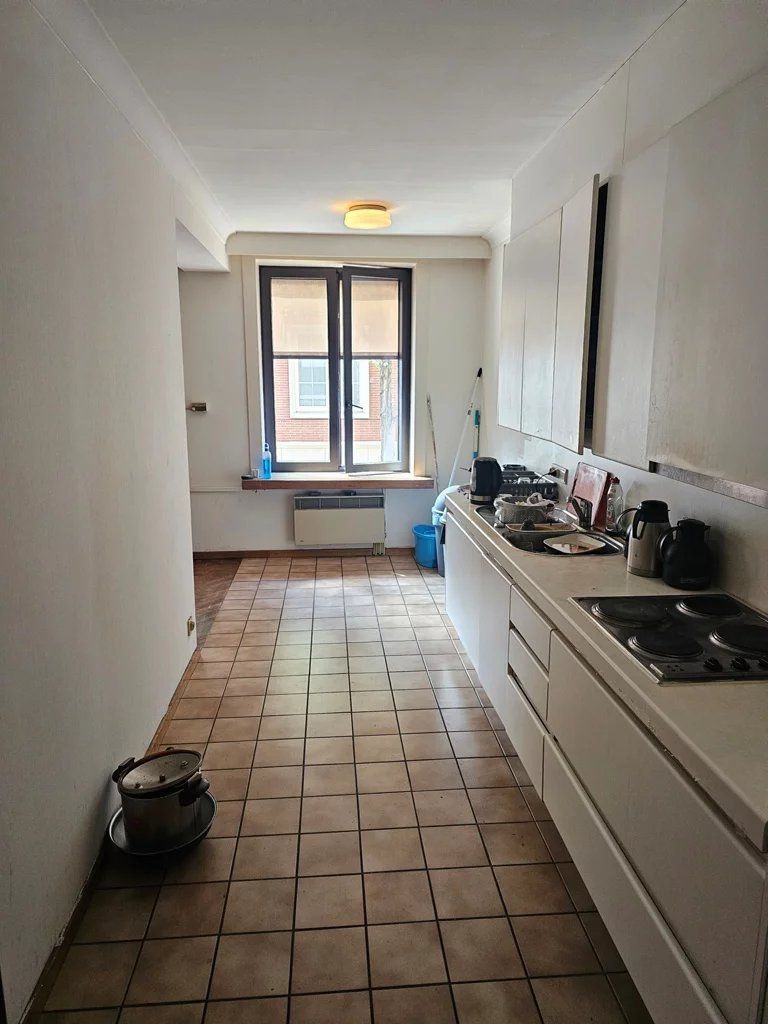 🏙️ Uniek appartement in hartje Hasselt met tal van mogelijkheden! foto 9