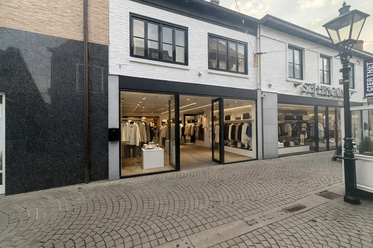 Te huur: Winkelpand met bovenwoning  foto 3