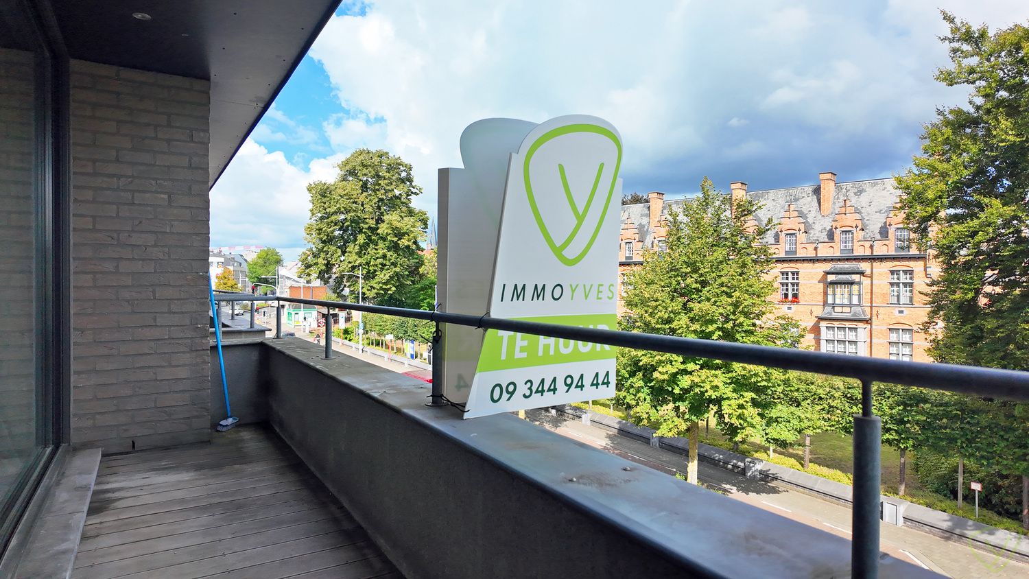 Ruim appartement gelegen in het centrum van Eeklo! foto 6