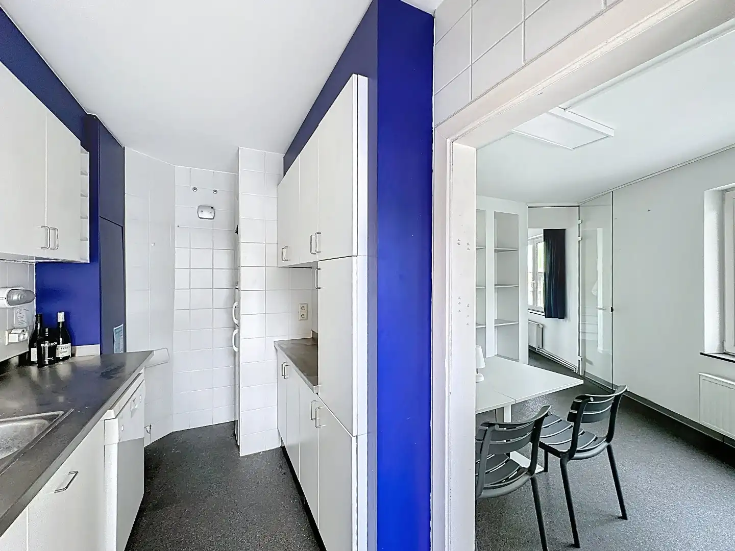 Karaktervol hoekpand met garage op toplocatie in Kessel-Lo! foto 13