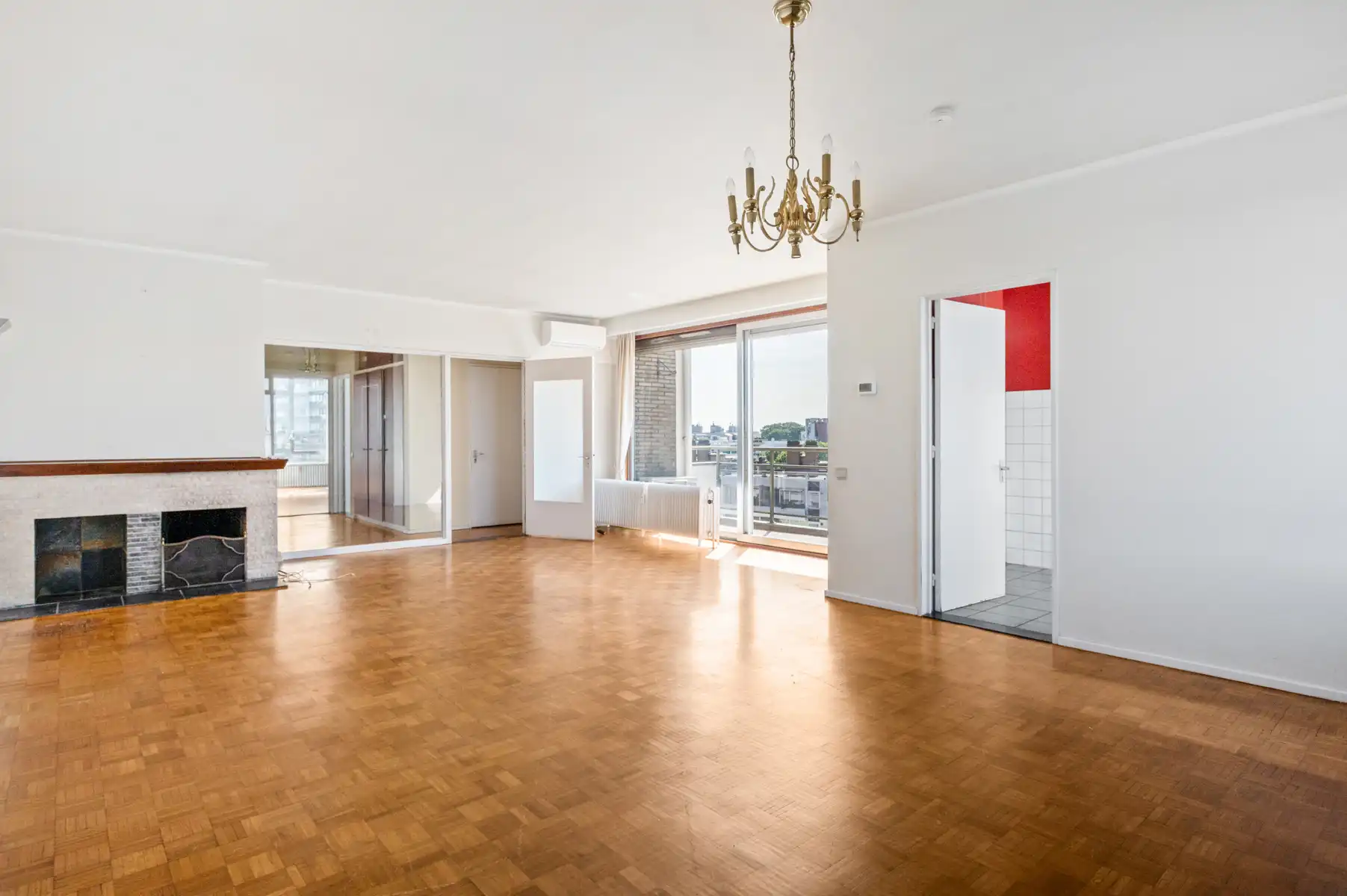2 SLK appartement met terras, open uitzicht en parking incl. foto 2
