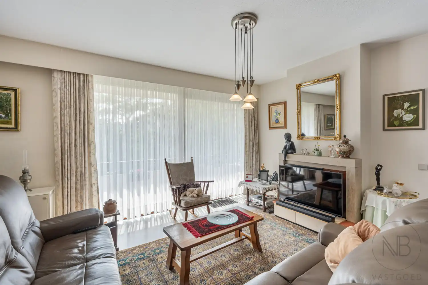 Goed gelegen appartement met 3 slaapkamers foto 5