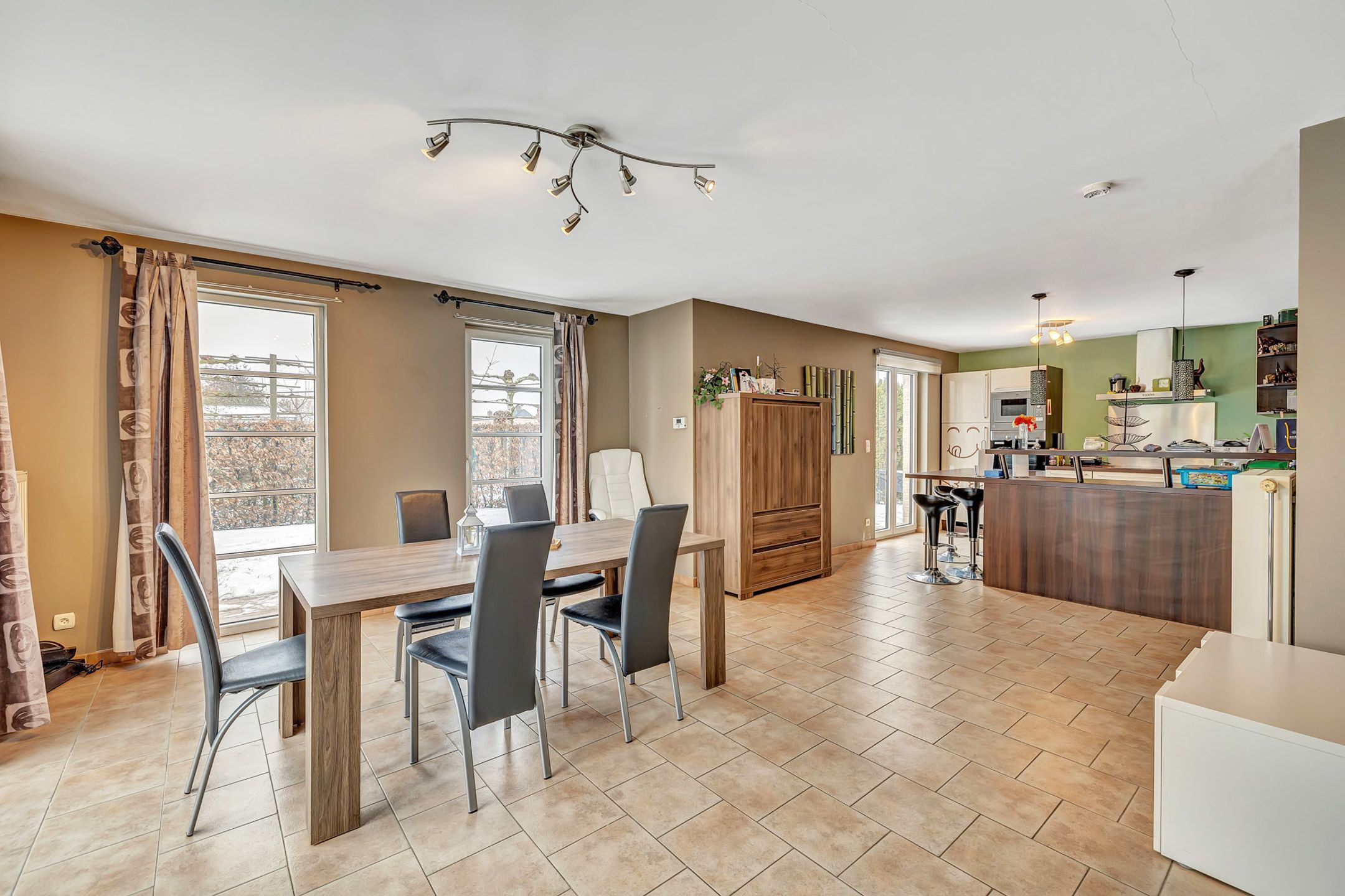 Instapklare woning met 3 slaapkamers op 4a71ca te Roosdaal foto 3