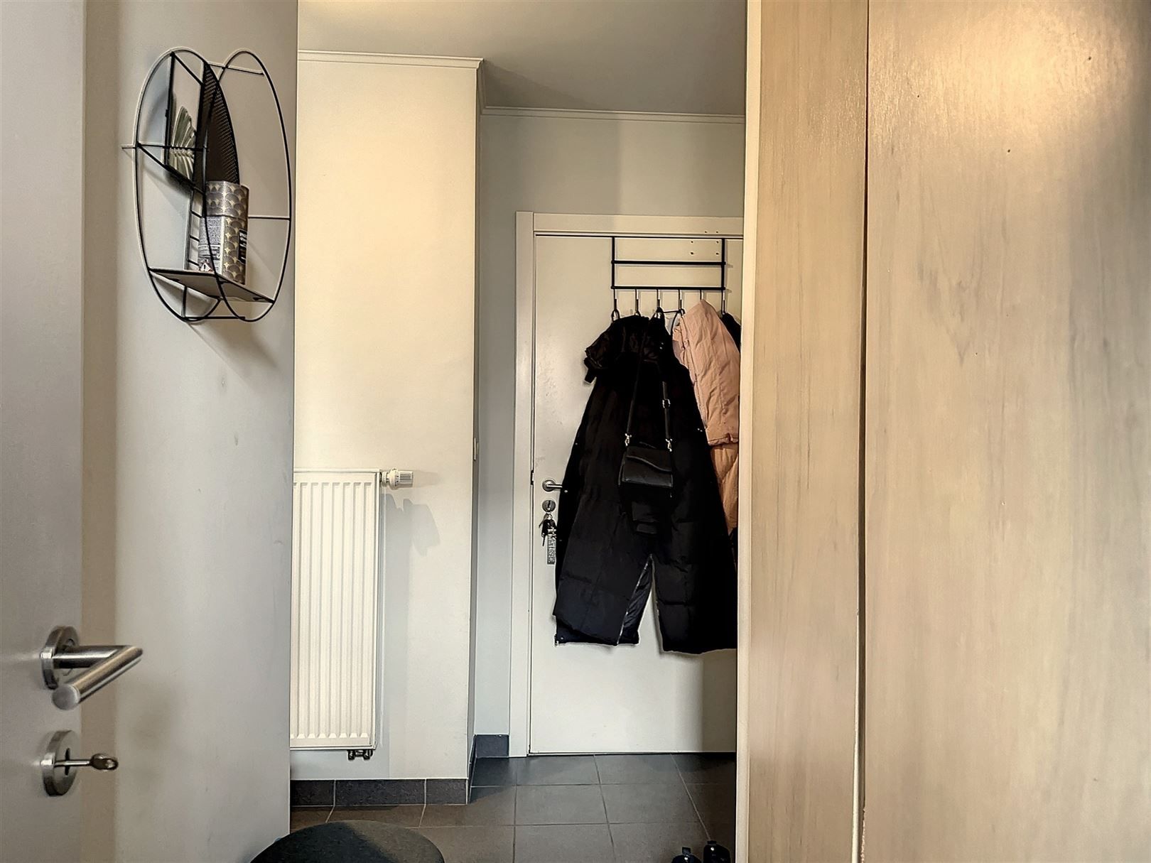 Gezellig instapklaar appartement met garage te Oudegem , nabij Dendermonde foto 2
