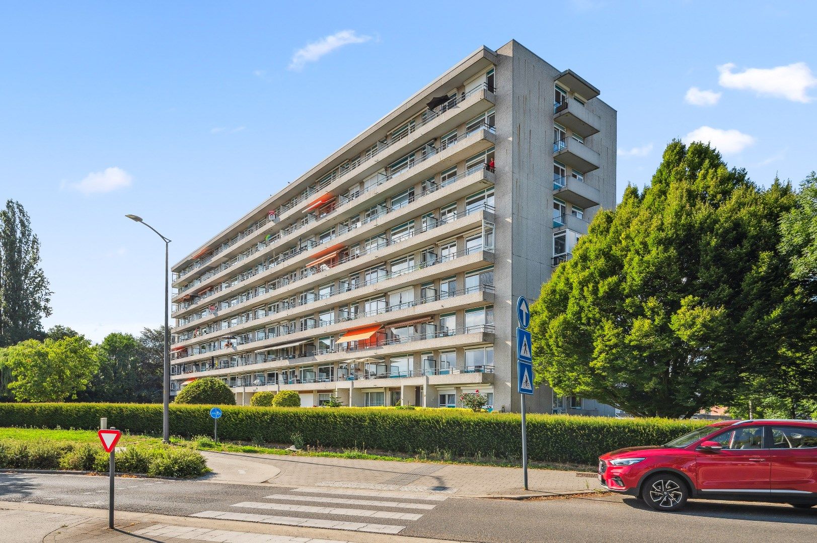 Goed gelegen appartement met 2 slaapkamers te Tienen foto {{pictureIndex}}