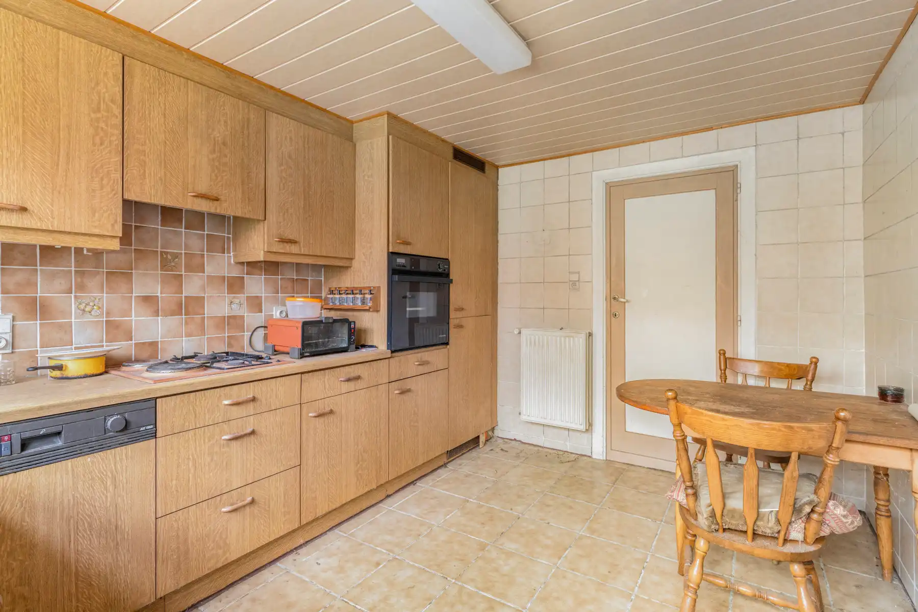 Te renoveren charmante woning met 3 (mogelijk 4) slaapkamers foto 10