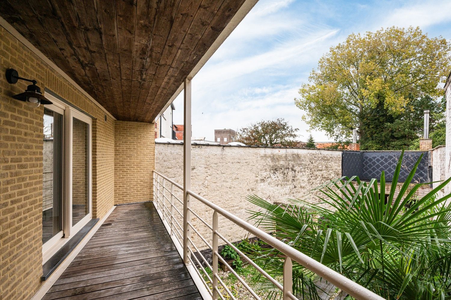 Sfeervol appartement te huur in het hart van Eeklo foto 14