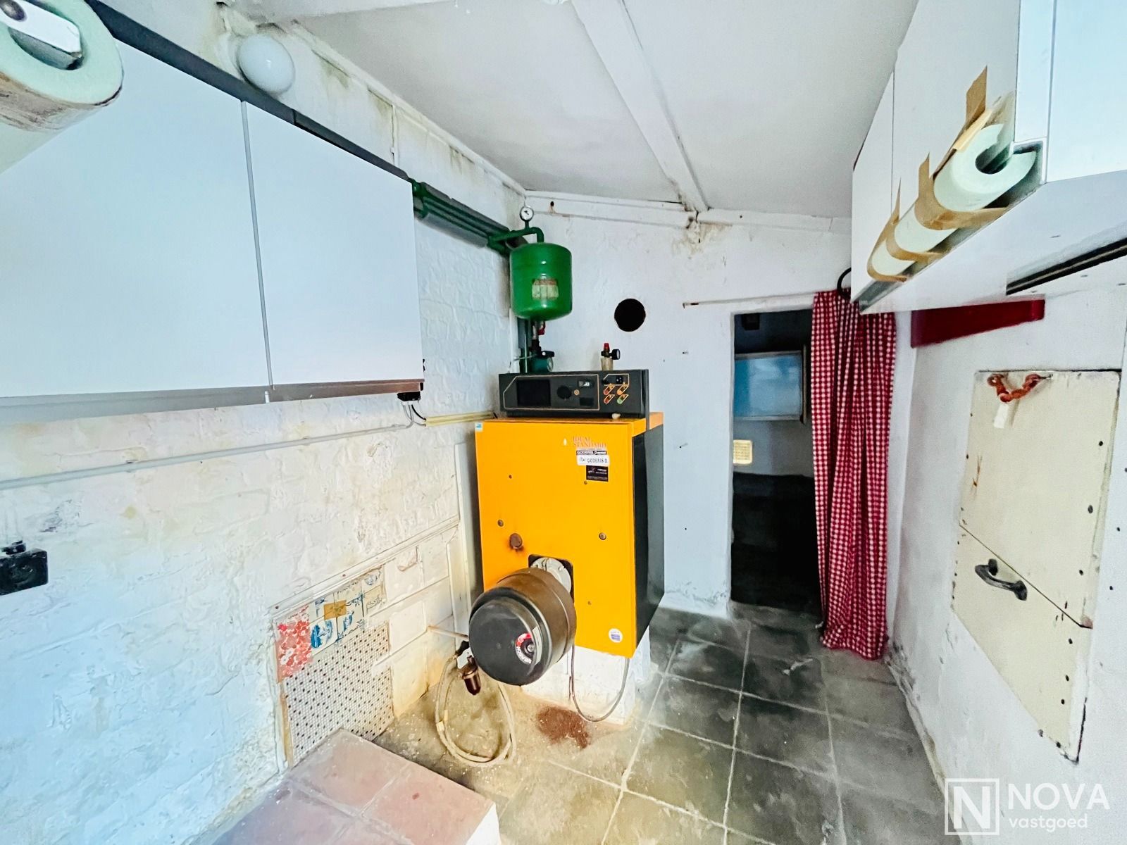 Te renoveren woning - stadsrand foto 19