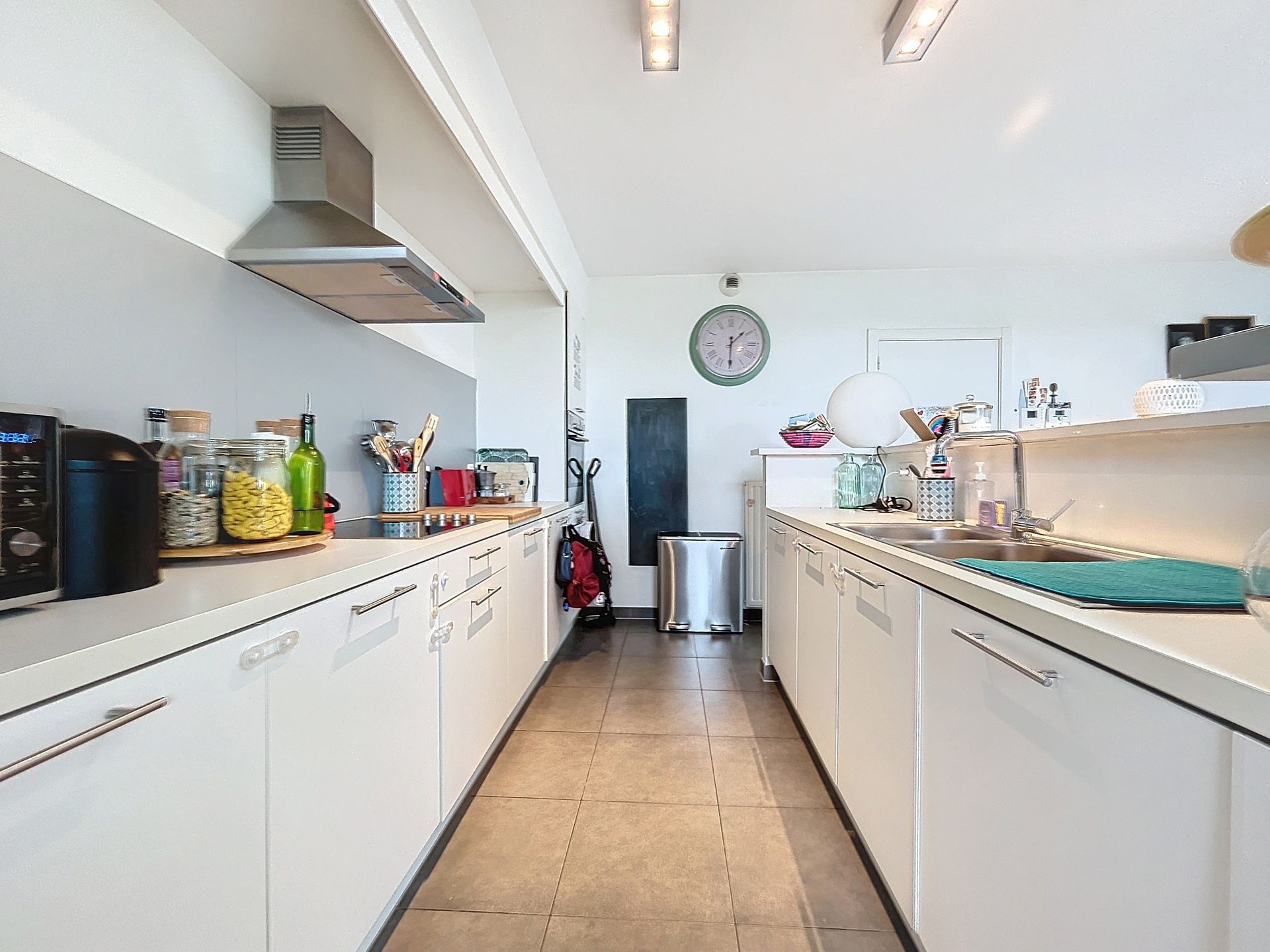 Appartement van 95m² - 2slpk - bezoeken enkel per mail foto 8