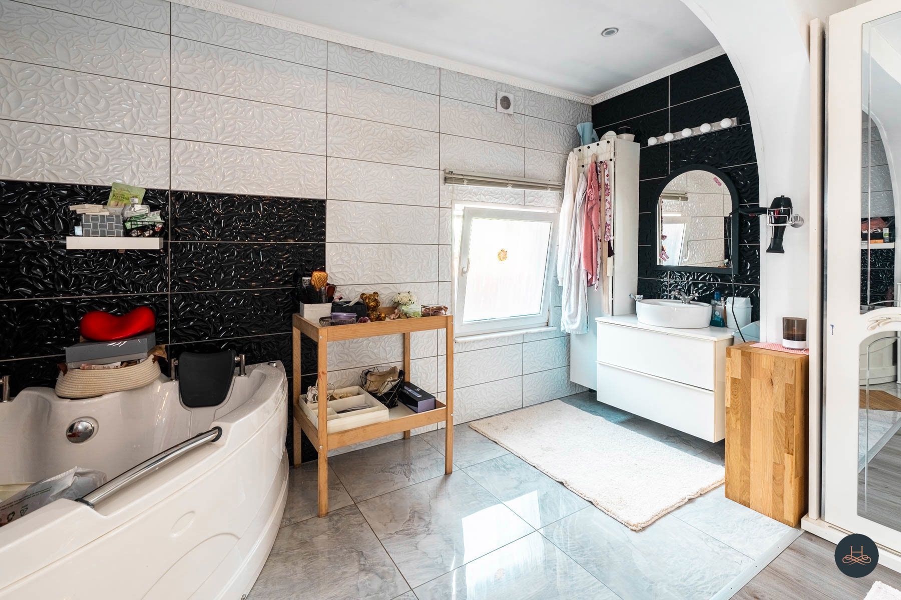 Comfortabele ruime gezinswoning met strategische ligging foto 29