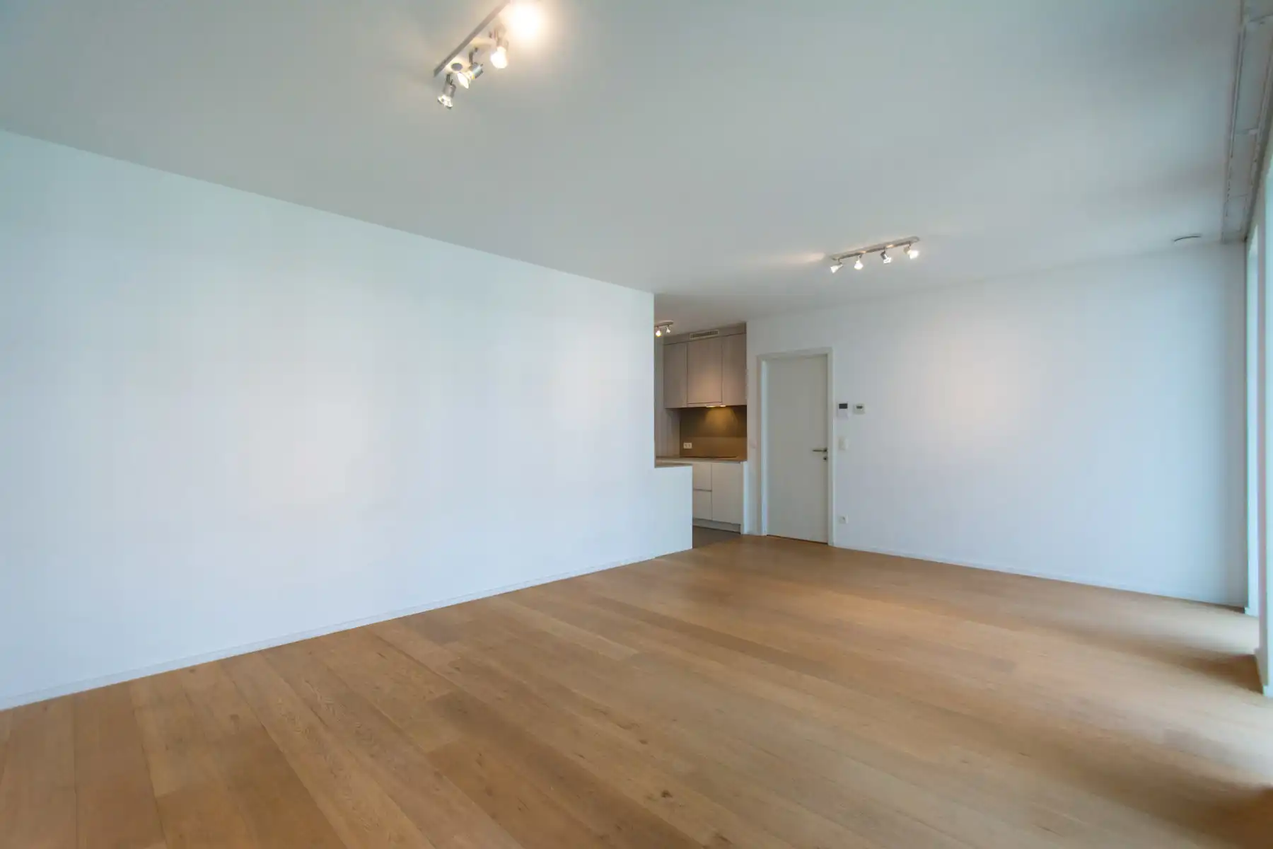 Twee-slaapkamerappartement met riant terras foto 2