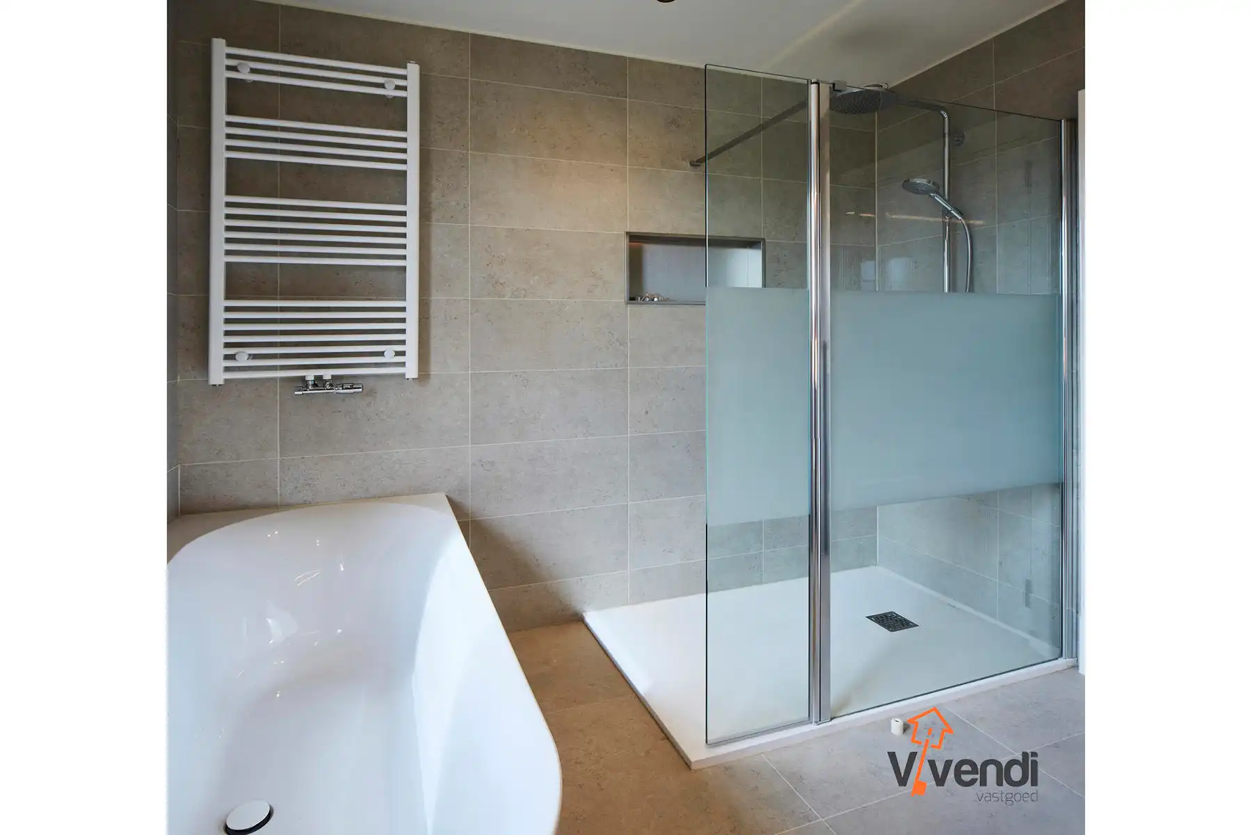 Luxe Penthouse van ca. 185 m² – Volledig gerenoveerd in 2024 foto 19