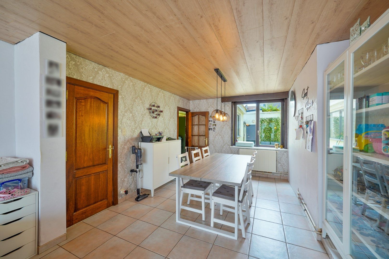 Ruime gezinswoning met 5 slaapkamers te Oostende foto 4