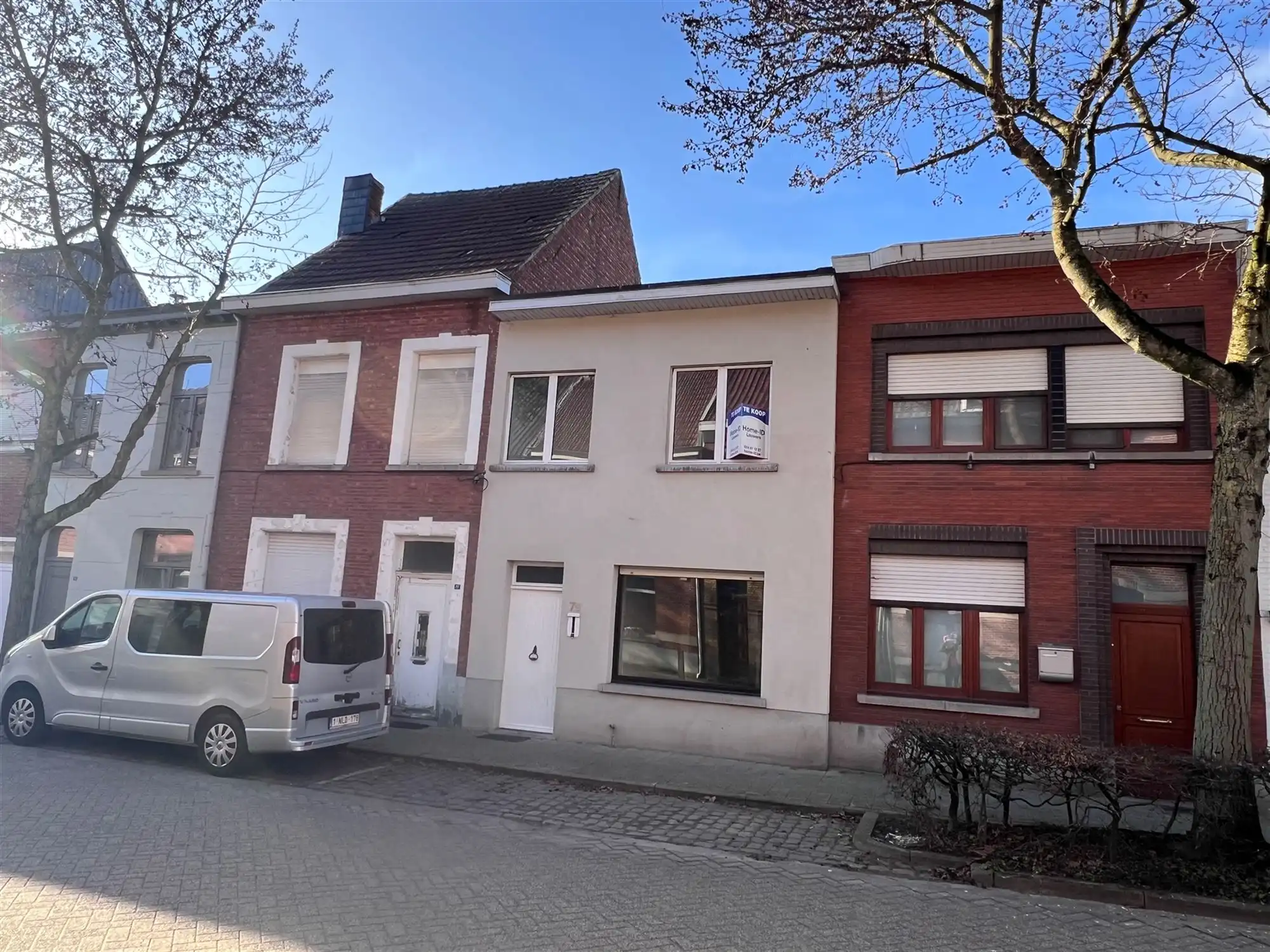 Hoofdfoto van de publicatie: Huis met 3 slaapkamers en koer