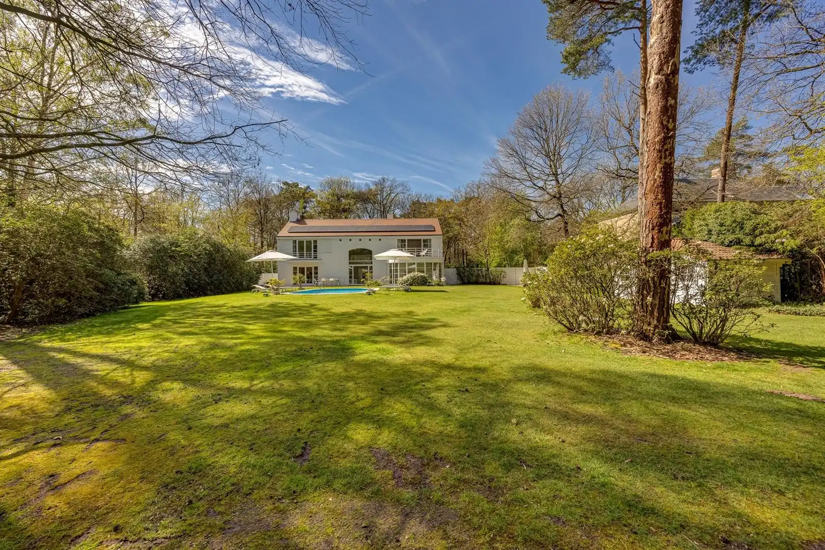 Exclusieve architectenvilla met zwembad in de prestigieuze Bellemondwijk foto 16